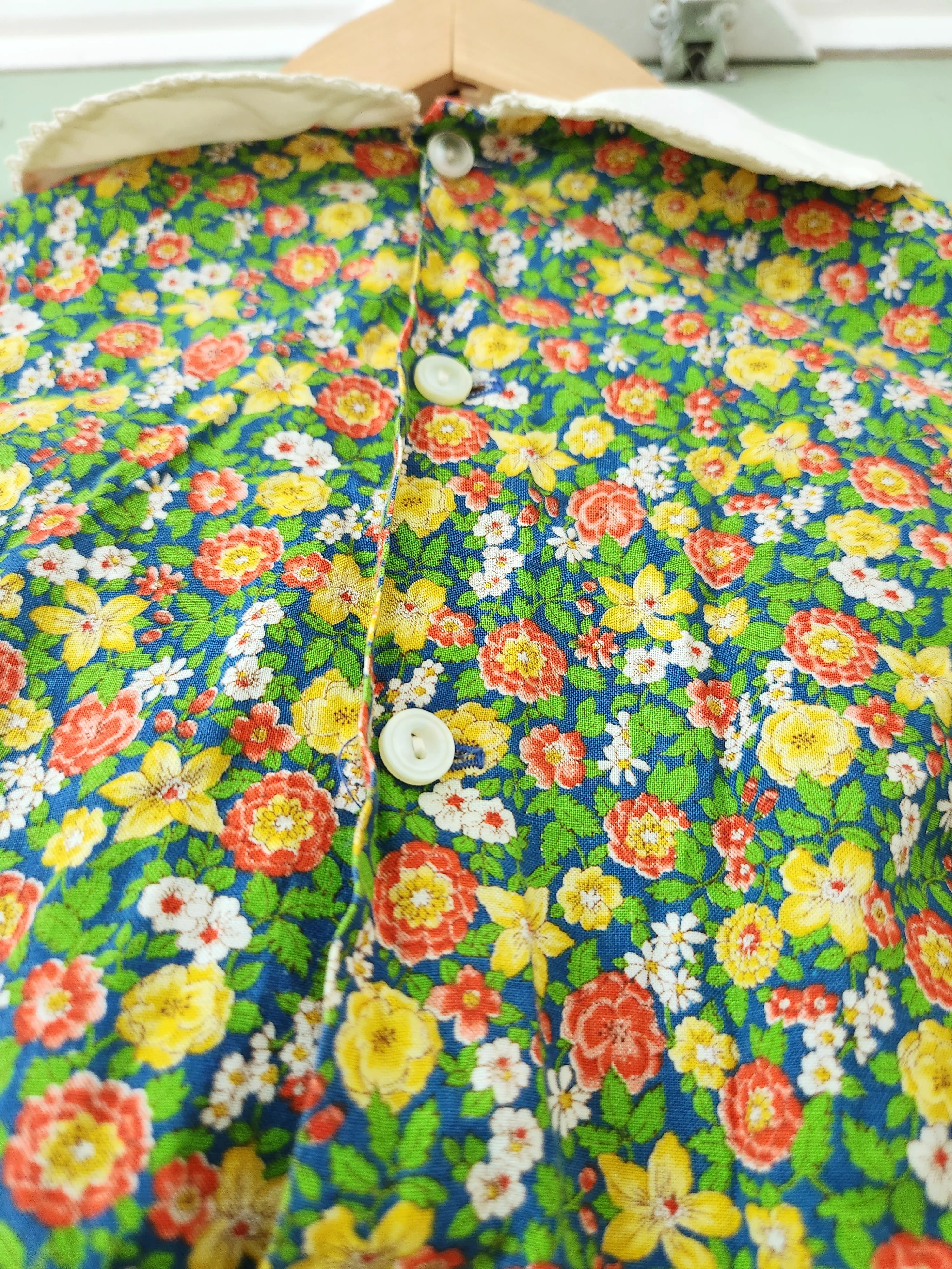 60s Ditzy Floral Cotton Hand Smocked Little Girl Dress By Polly Flinders - Image 11