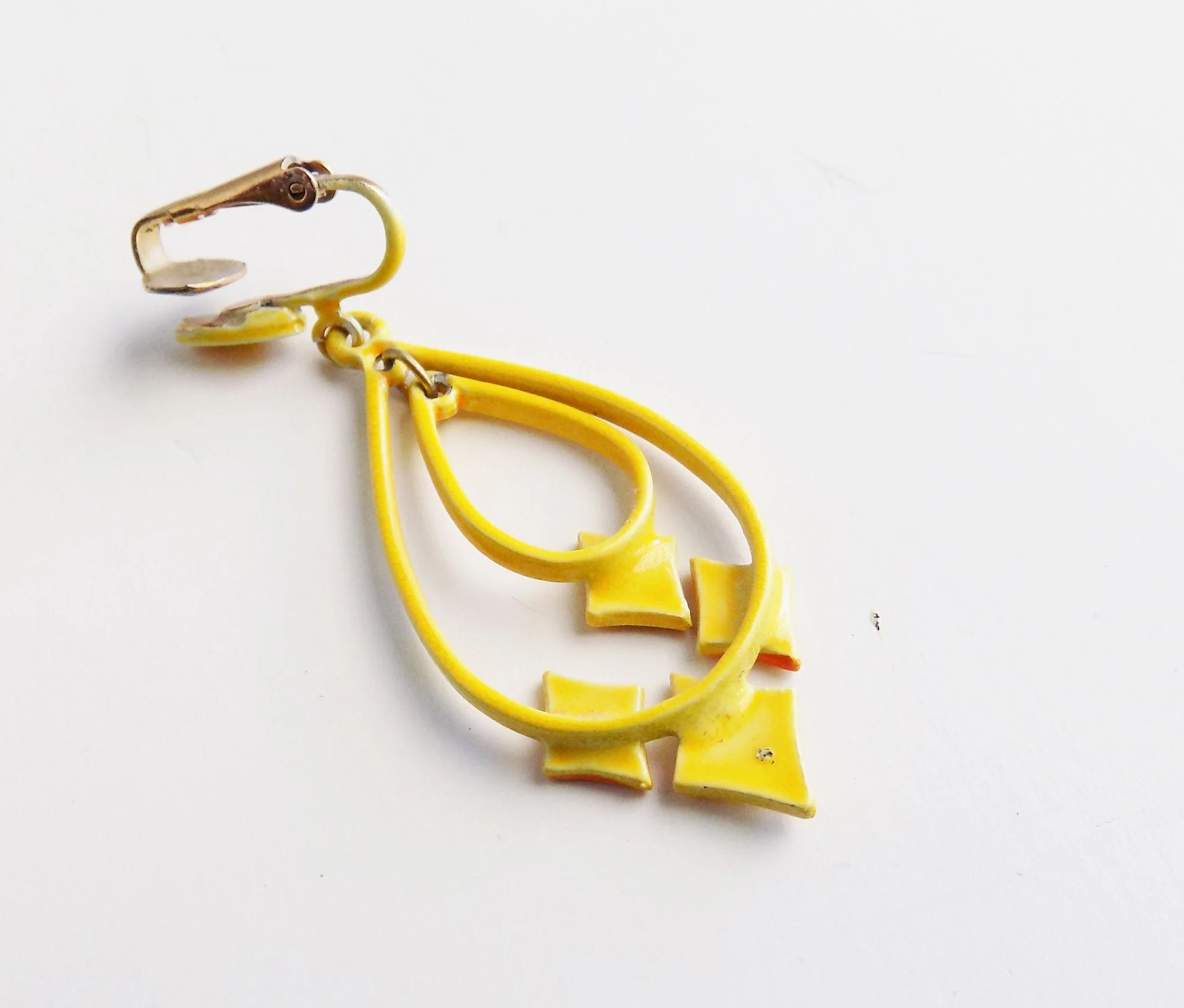 60s Enamel Clip On Dangle Earrings Yellow Orange Twiggy Hippie Mod - Image 4