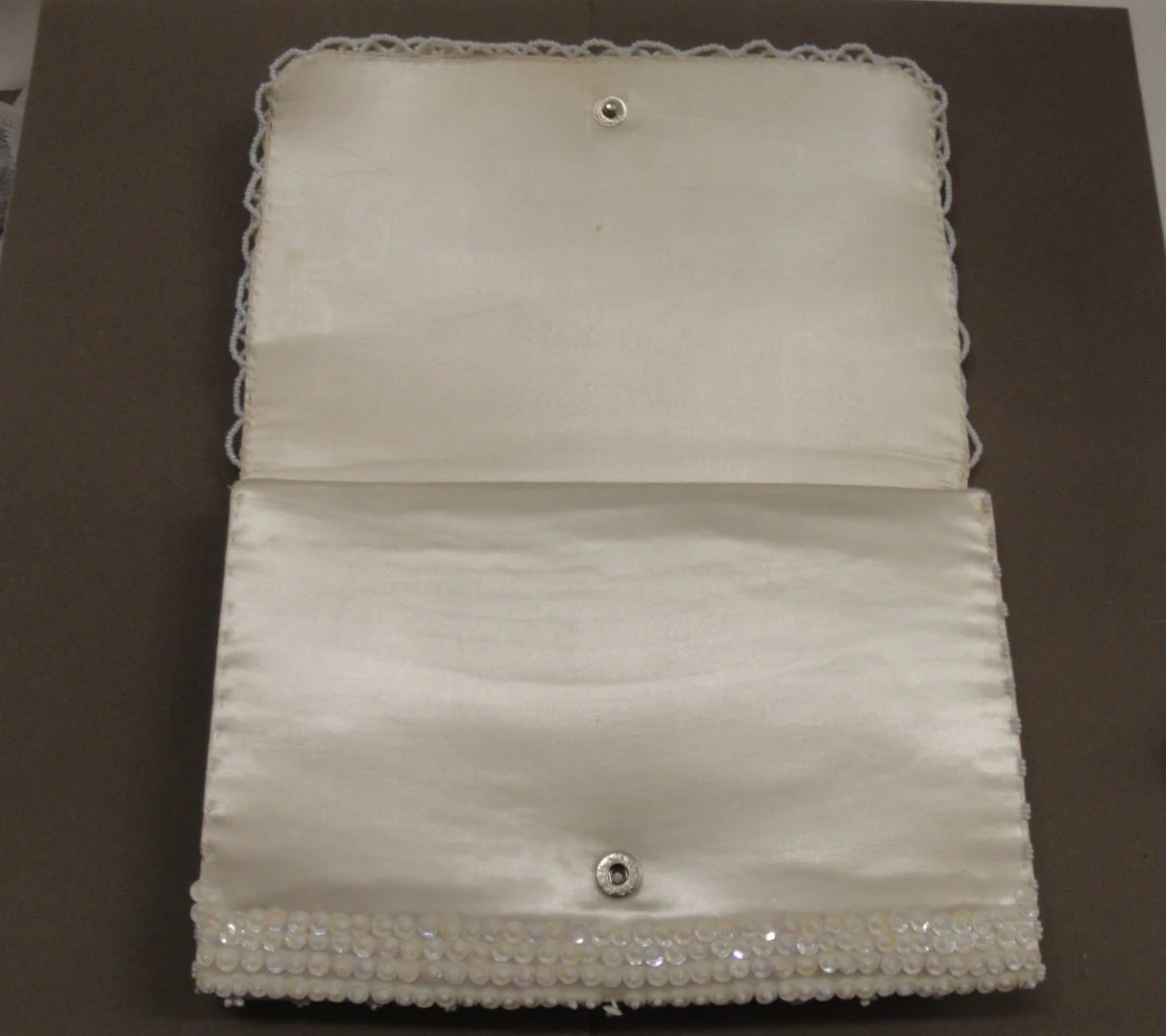 60s Fully Beaded Clutch Bag / Purse Fold Over Style Snap Clasp, 8 by 6 Inches, Event-Ready Bag, Hand Made Hong Kong, White Evening Purse - Image 5