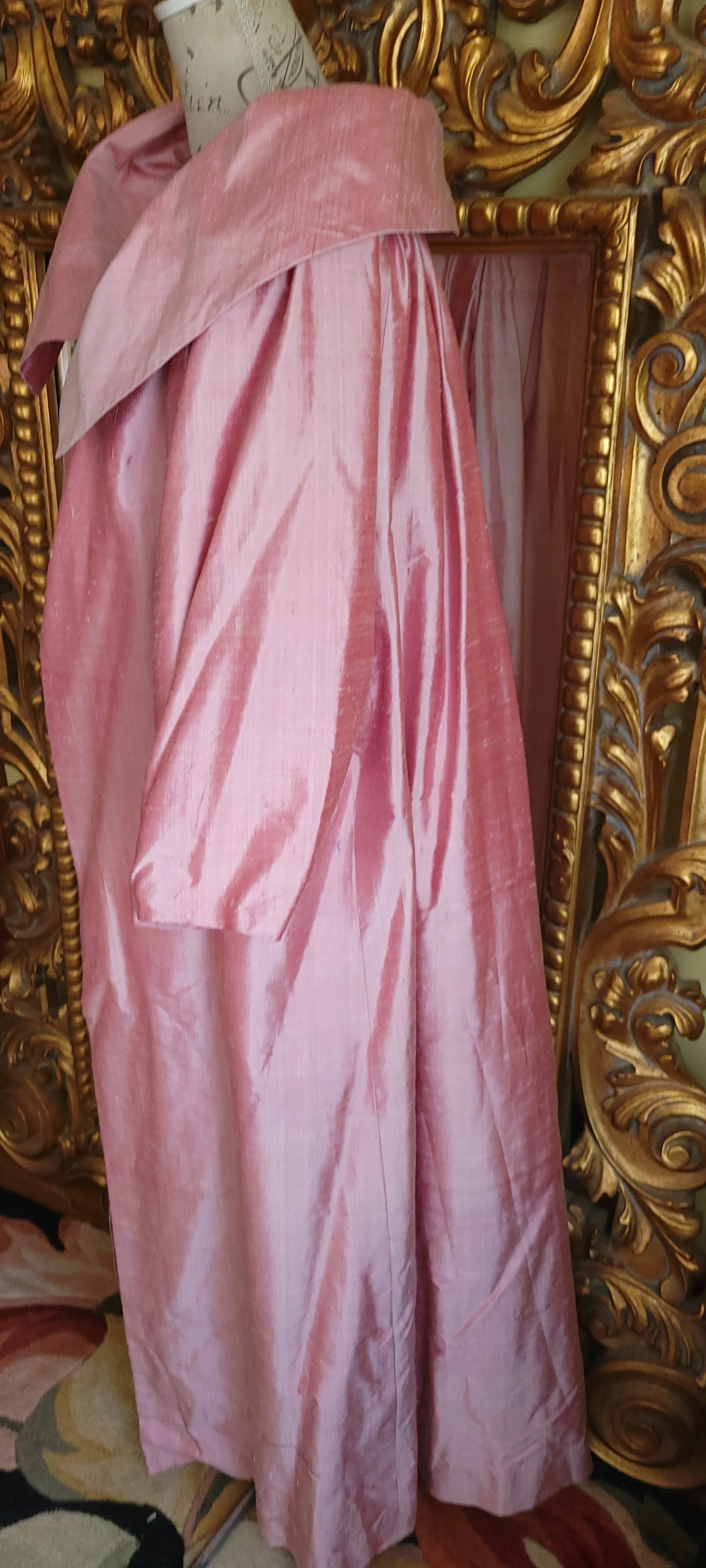 60s Glamourous Pink Thai Silk Opera Coat By Star of Siam Thailand - Image 4