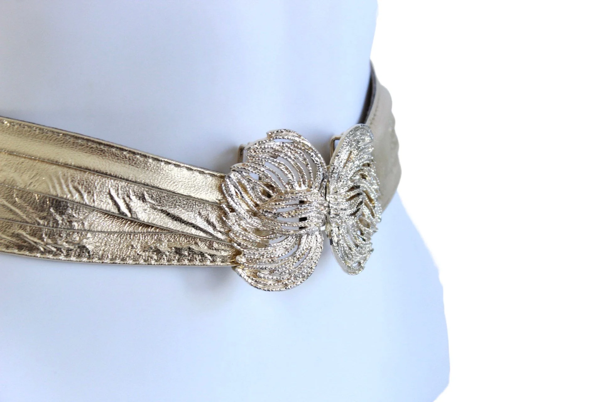 60s Gold Lame Fashion Belt with Large Gold Buckle - Image 7
