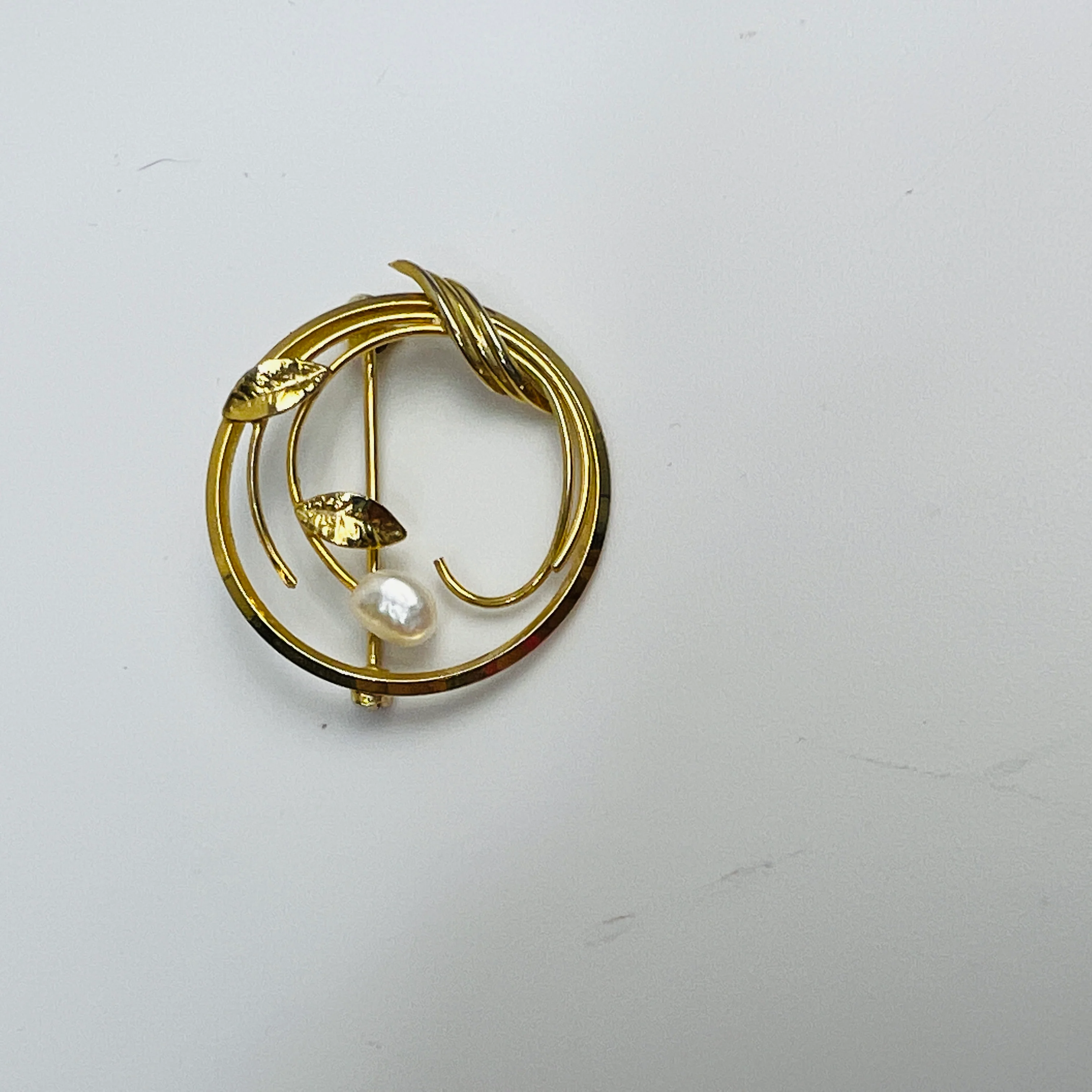 60s Gold Vermeil Brooch Dainty Freshwater Pearl Pin - Image 5