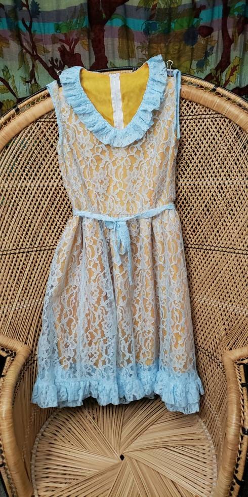 60s Golden Baby Blue Lace Party - Image 4