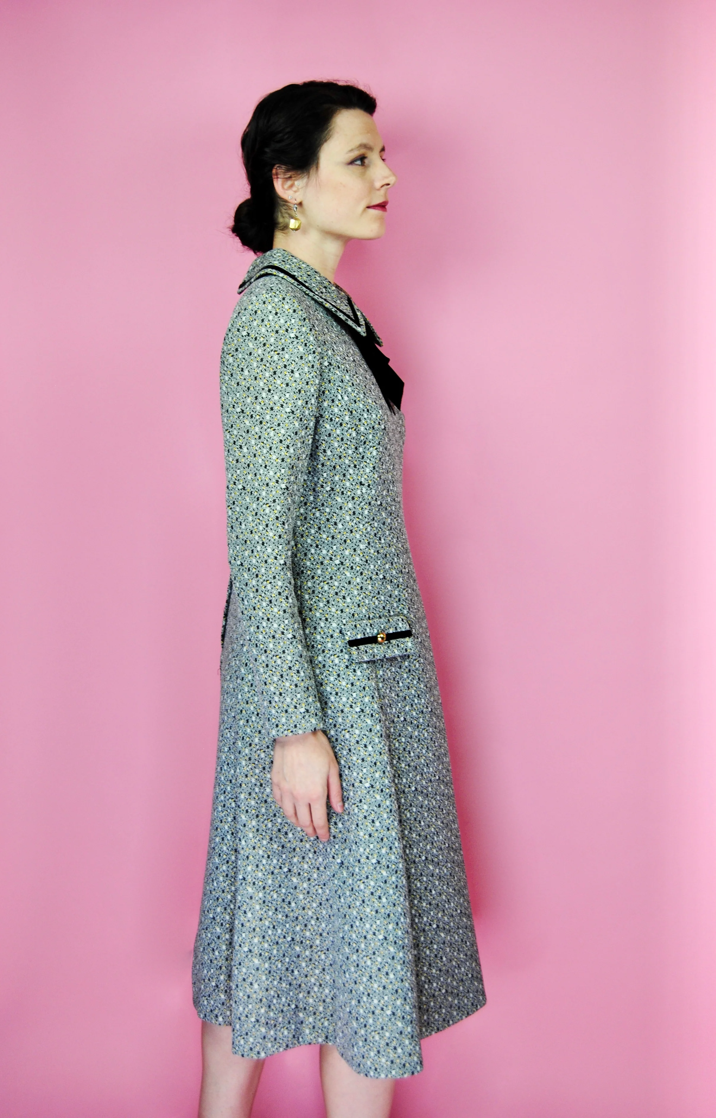 60s Gray Tone Dress With Velvet Bow By Stephan Casuals - Image 5