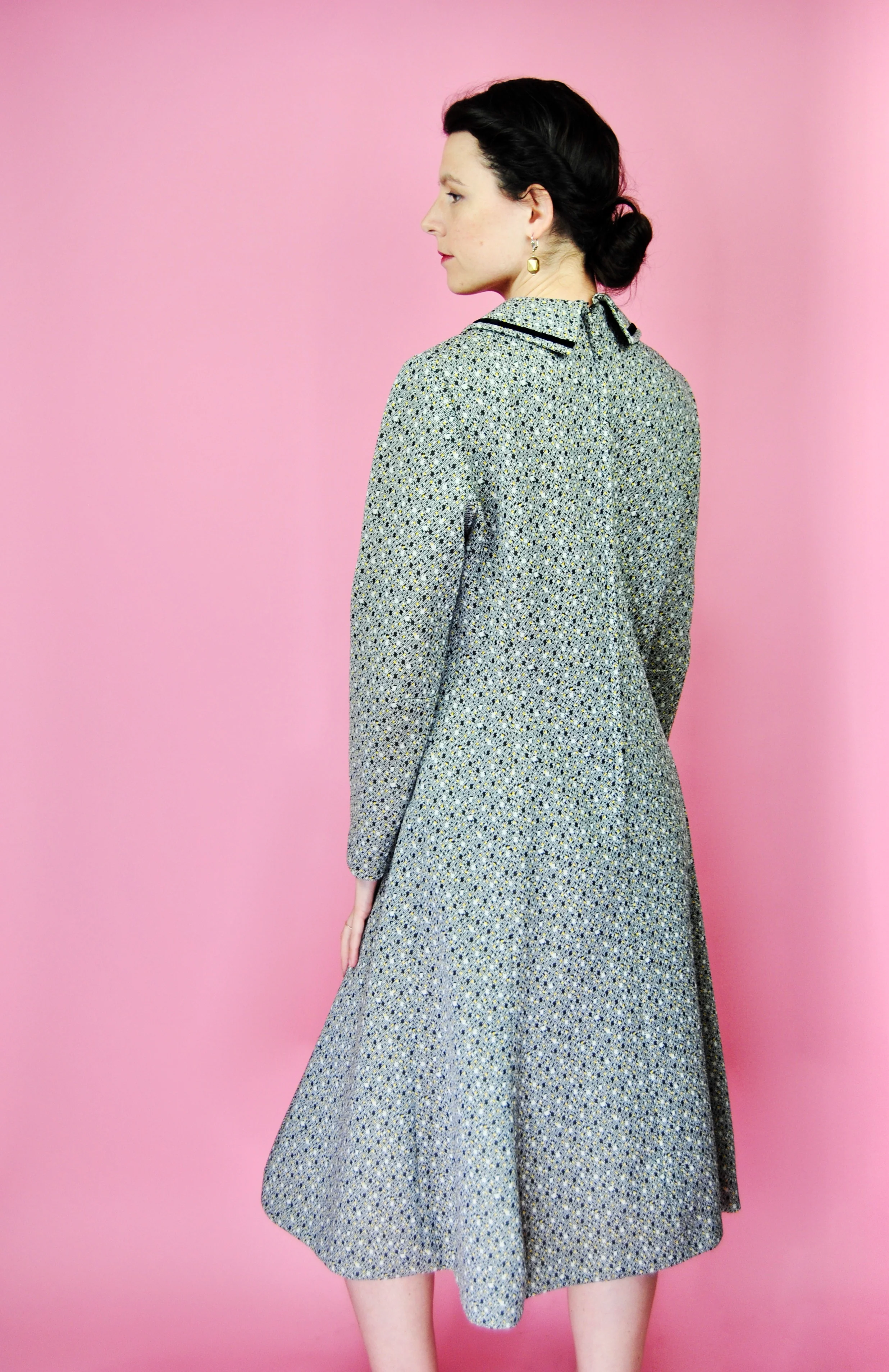 60s Gray Tone Dress With Velvet Bow By Stephan Casuals - Image 7