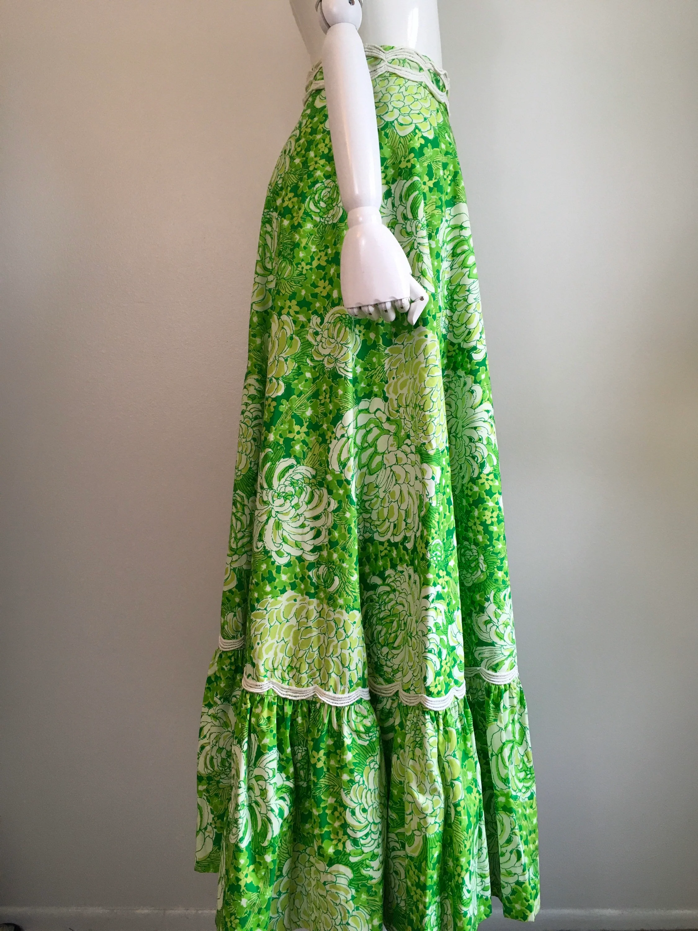 60's Green Chrysanthemum Maxi Skirt with Lace Trim by Lilly Pulitzer - Image 2