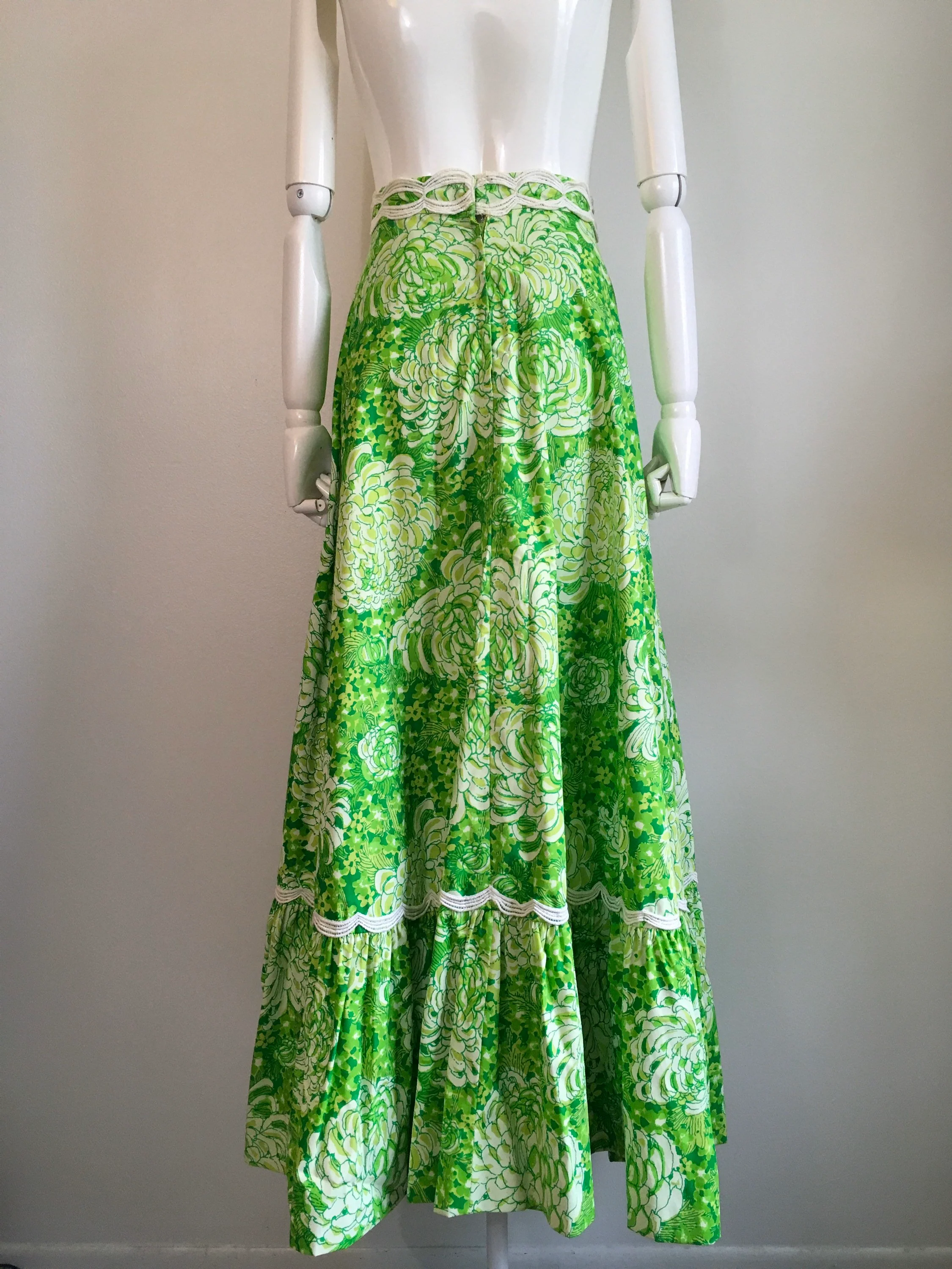 60's Green Chrysanthemum Maxi Skirt with Lace Trim by Lilly Pulitzer - Image 3
