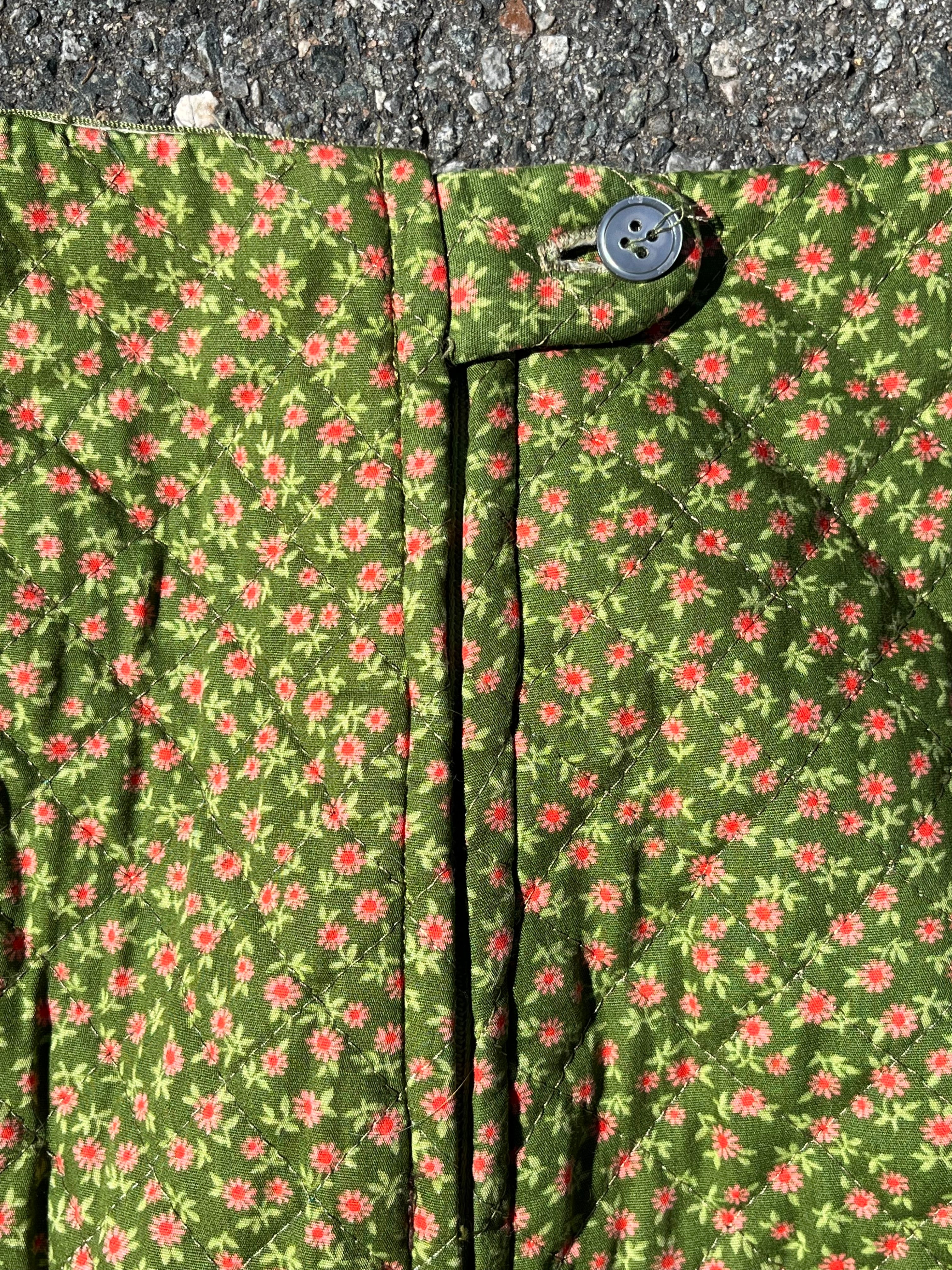 60s Green Floral Quilted Mod Mini Skirt By The Villager - Image 7