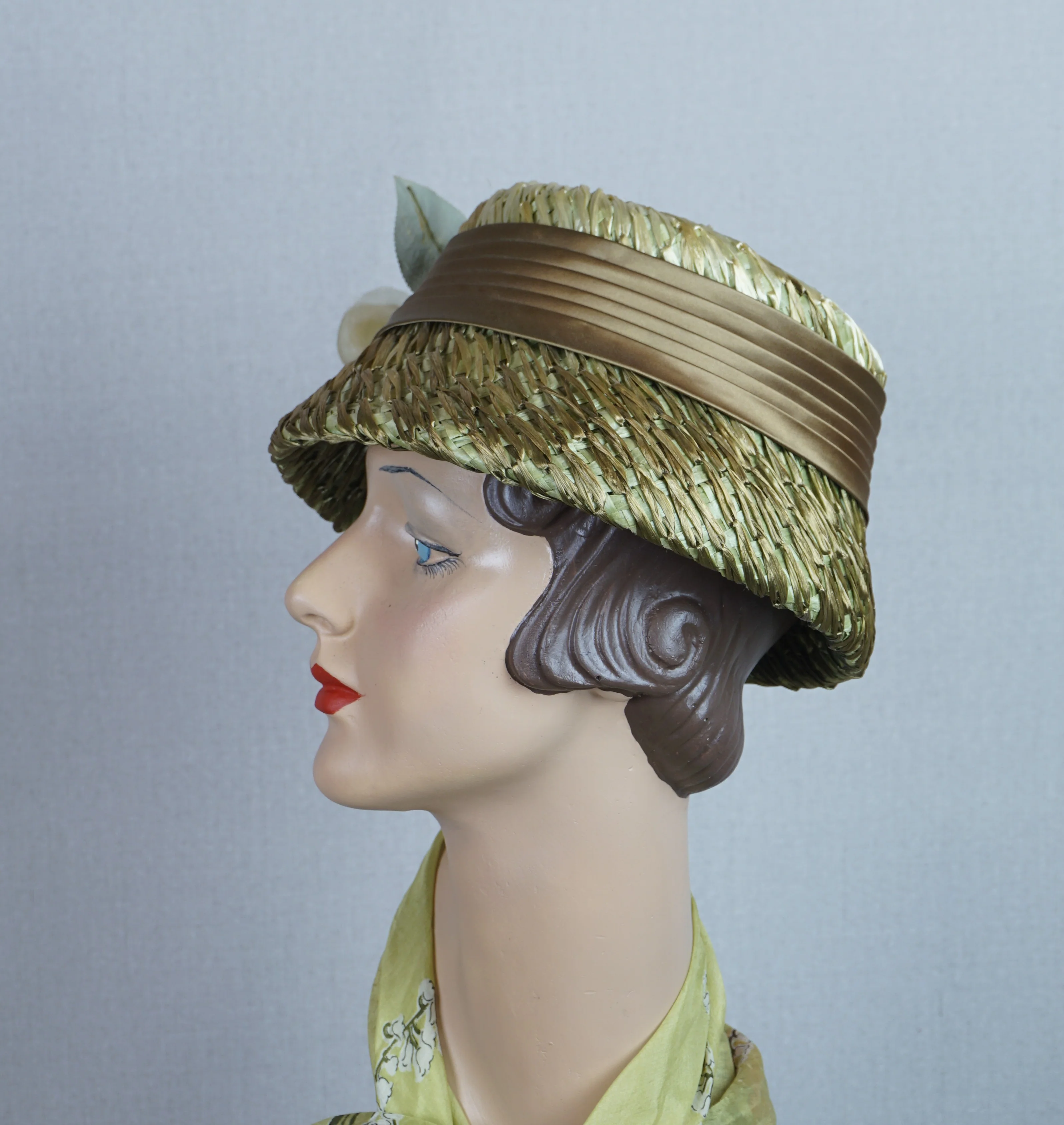 60s Green Raffia Straw Bucket Hat With Silk Rose - Image 6