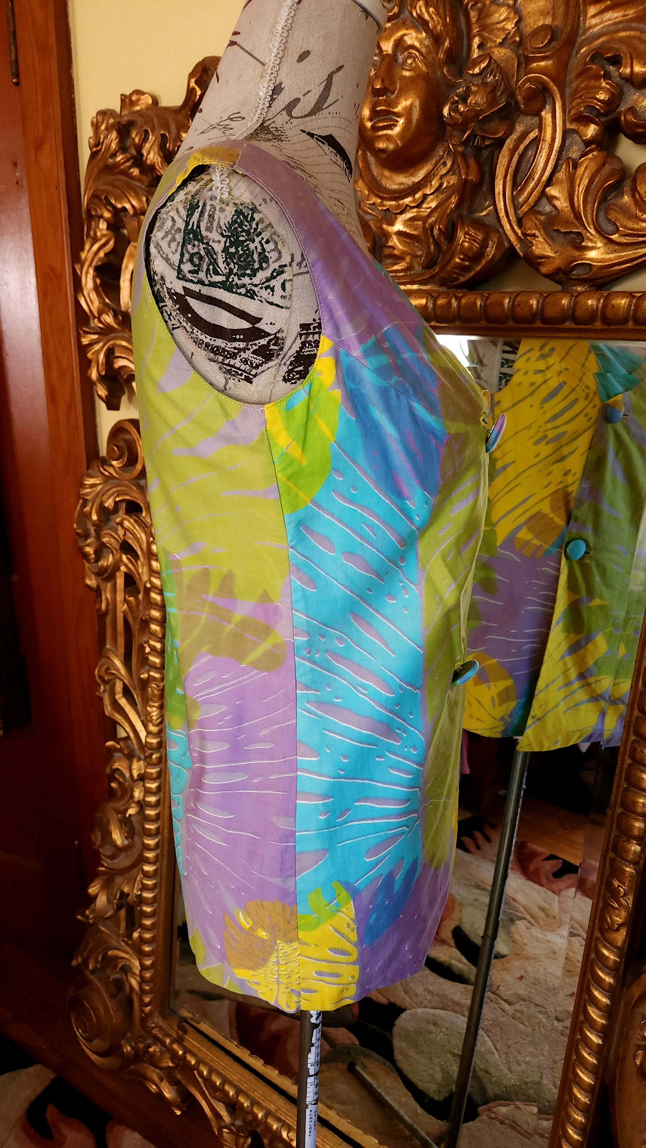 60s Hand Printed Hawaiin Double Breasted Top by  Alfred Shaheen - Image 4