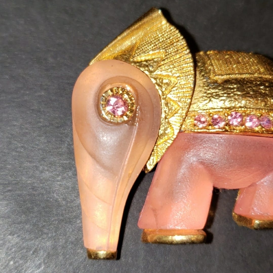 60's Pink Rhinestone Elephant Brooch by Hattie Carnegie - Image 4