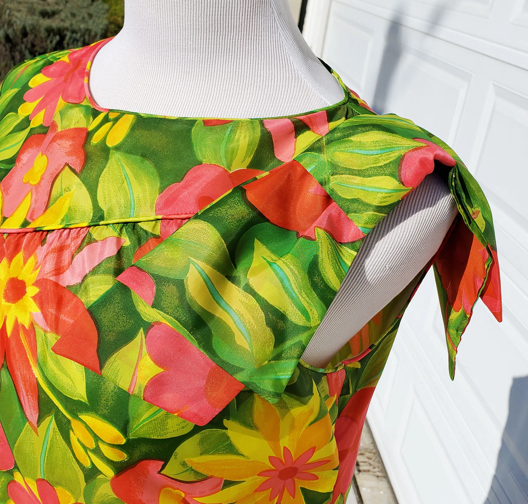 60s Tropical Shift Dress by Waltah Clarke - Image 3