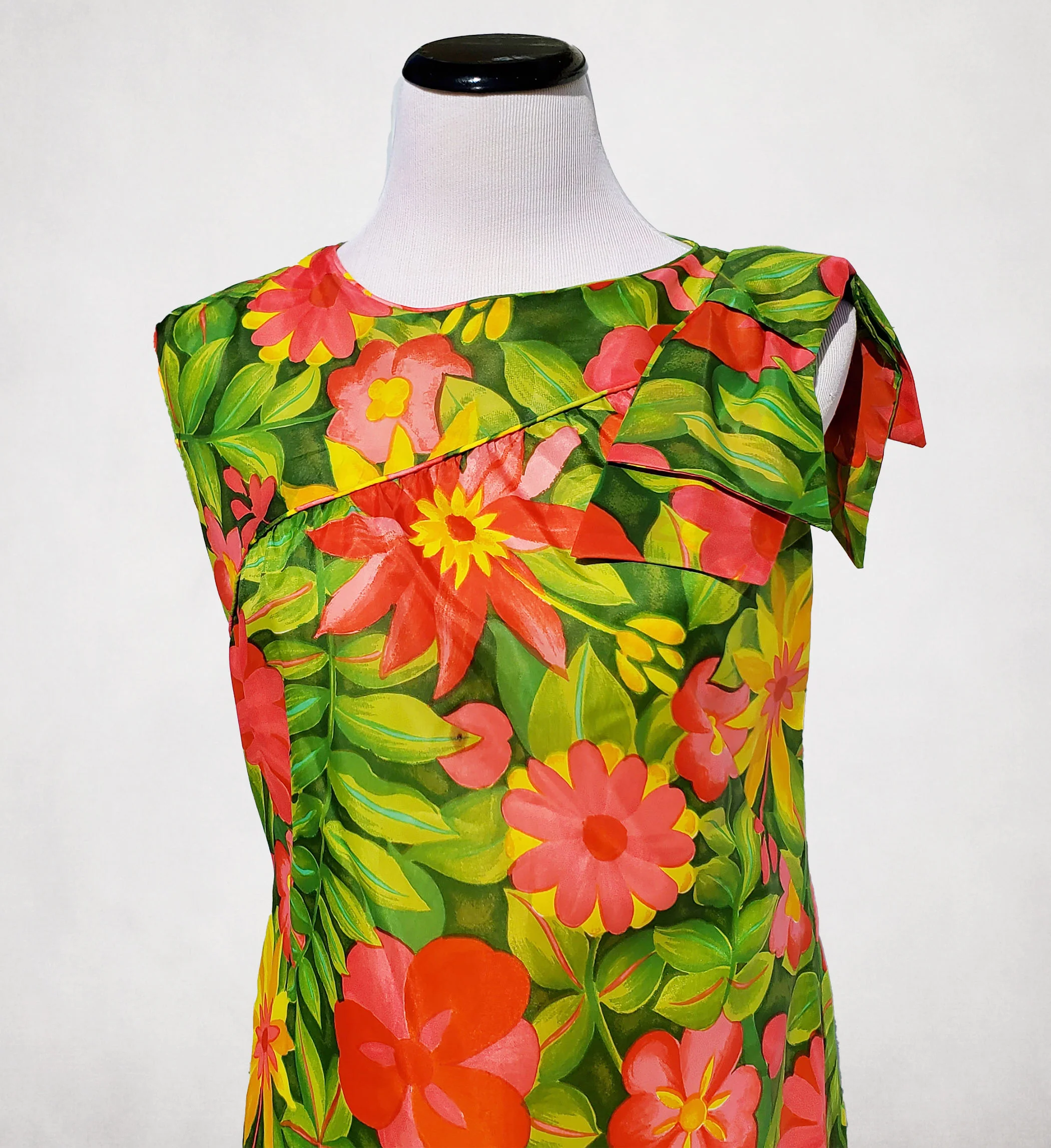 60s Tropical Shift Dress by Waltah Clarke - Image 4