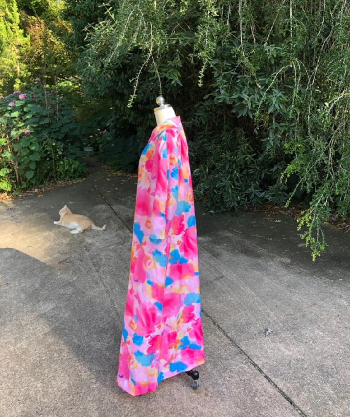 60s Hostess Gown Styled By Saybury - Image 6