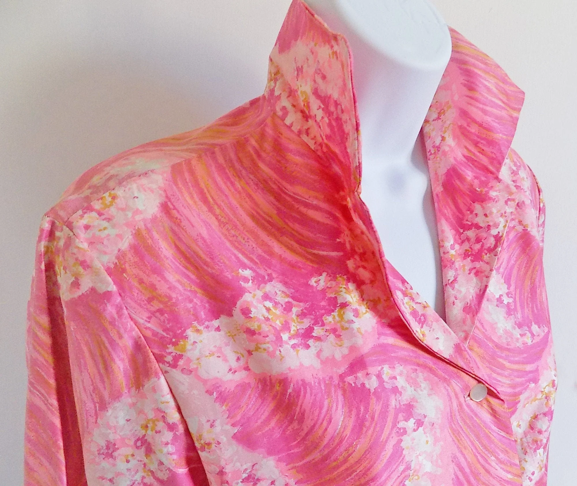 60s Long Sleeved Printed Blouse by Sue Ann of Dallas Waxed Cotton Pink White Gold Surf by Sue Ann Of Dallas - Image 2