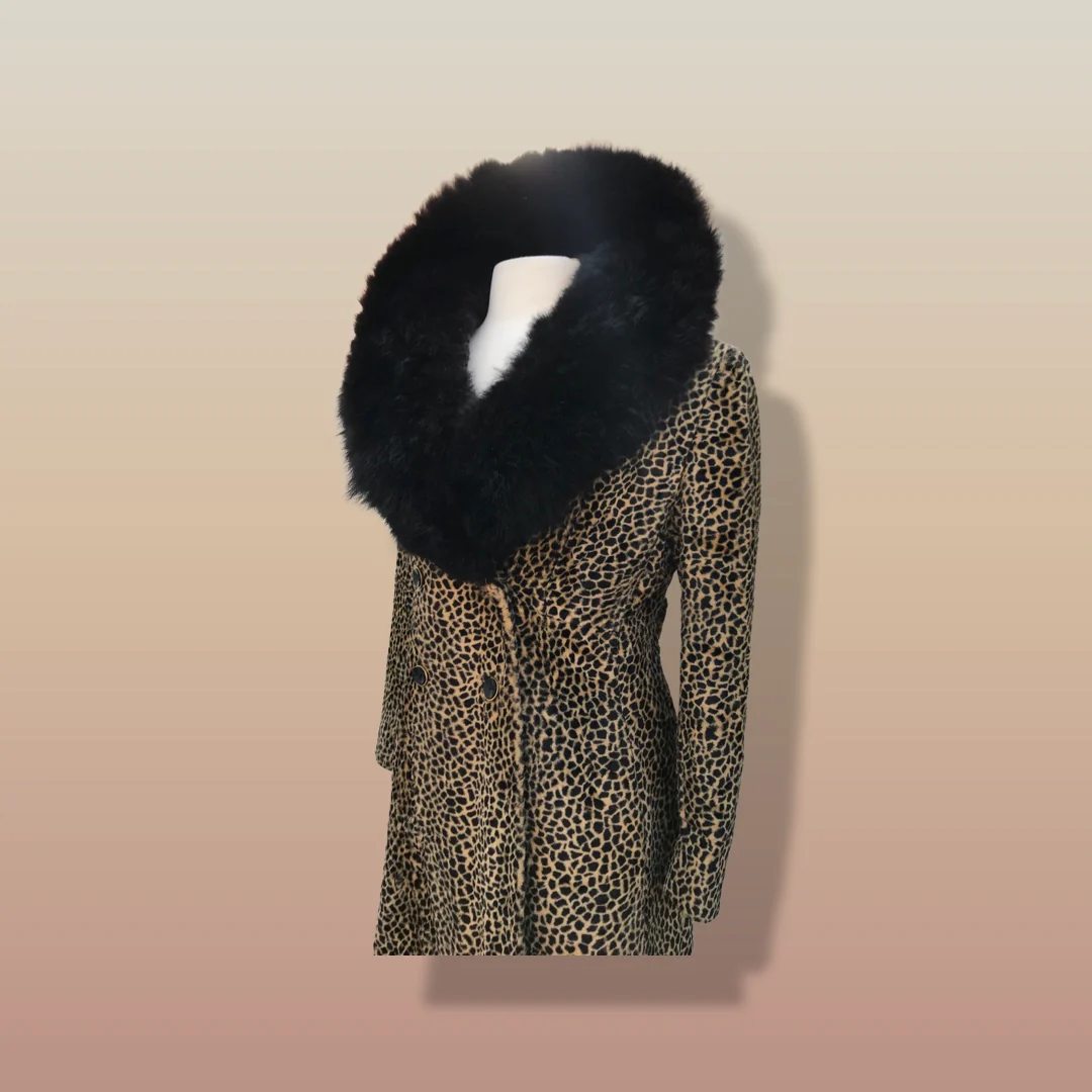 60s  Leopard Spotted Cat Print by Lord and Taylor's - Image 7