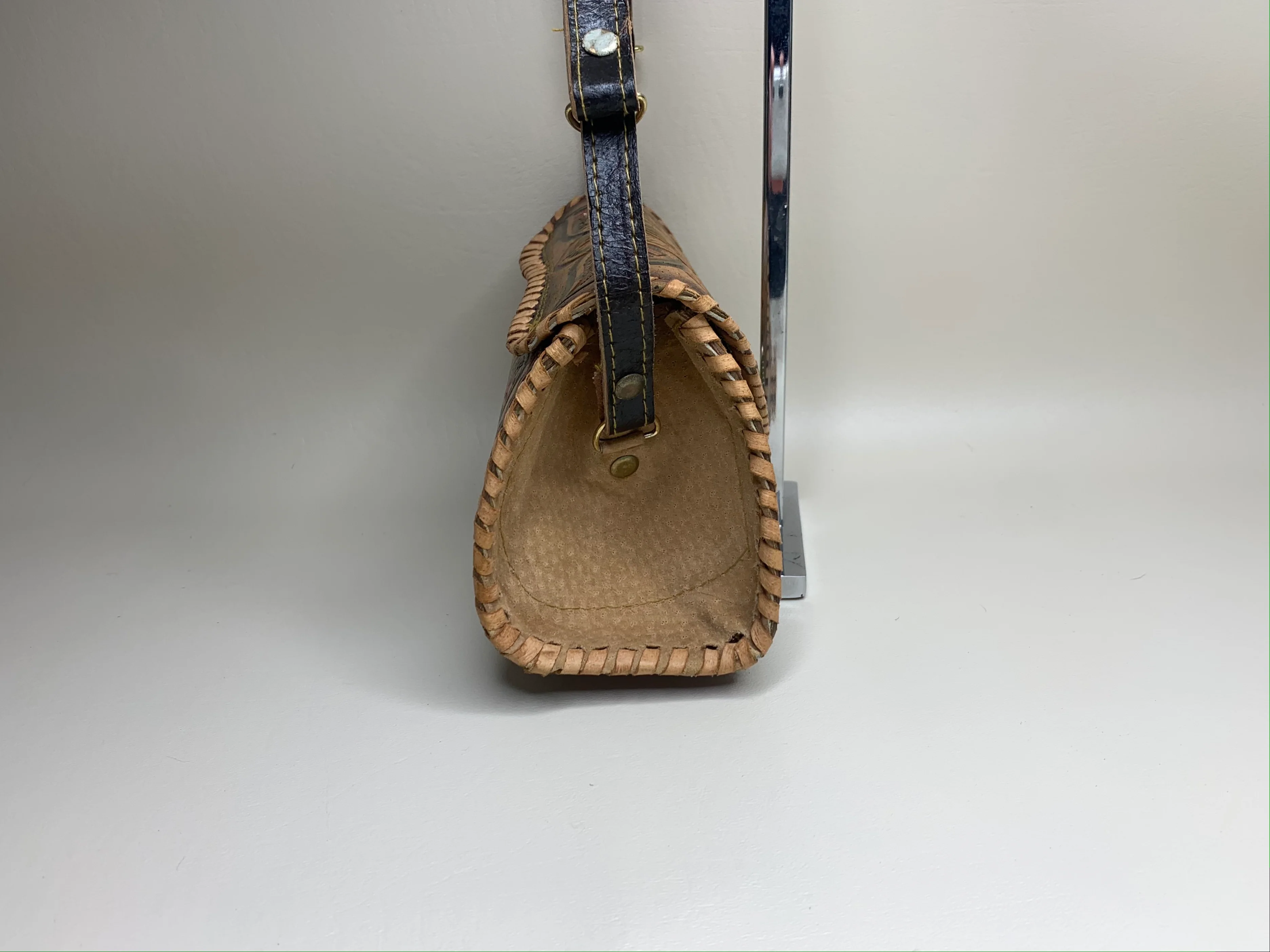 60s Color Tooled Leather Shoulder Bag by Mexico - Image 8