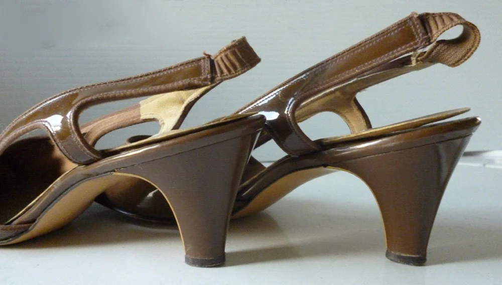 60s Mod American Girl Brown Strapped Pump - Image 3