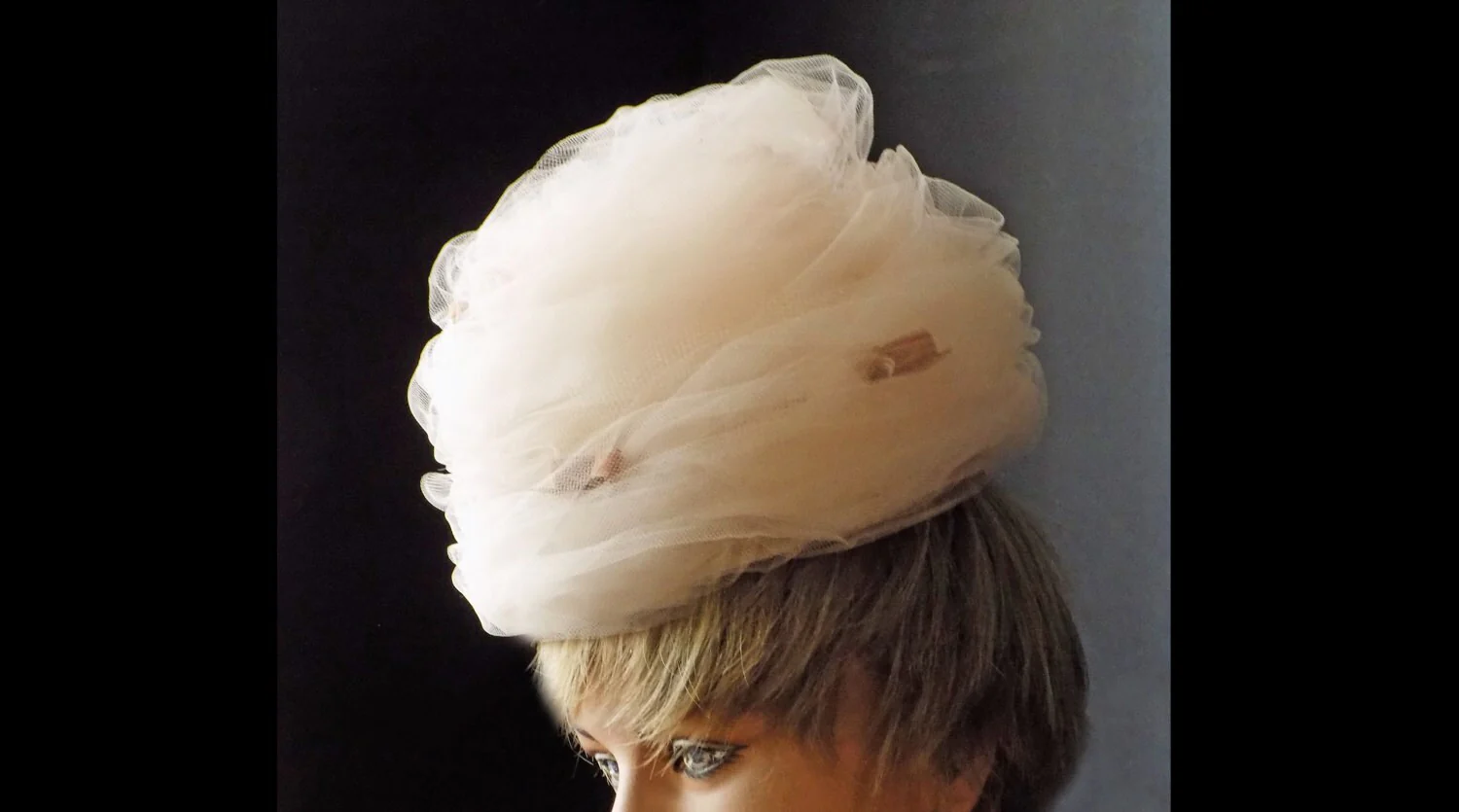 60s Mod Bee Hive Hat Netting with Velvet Accents Tan Beige Creme Wedding - Image 3