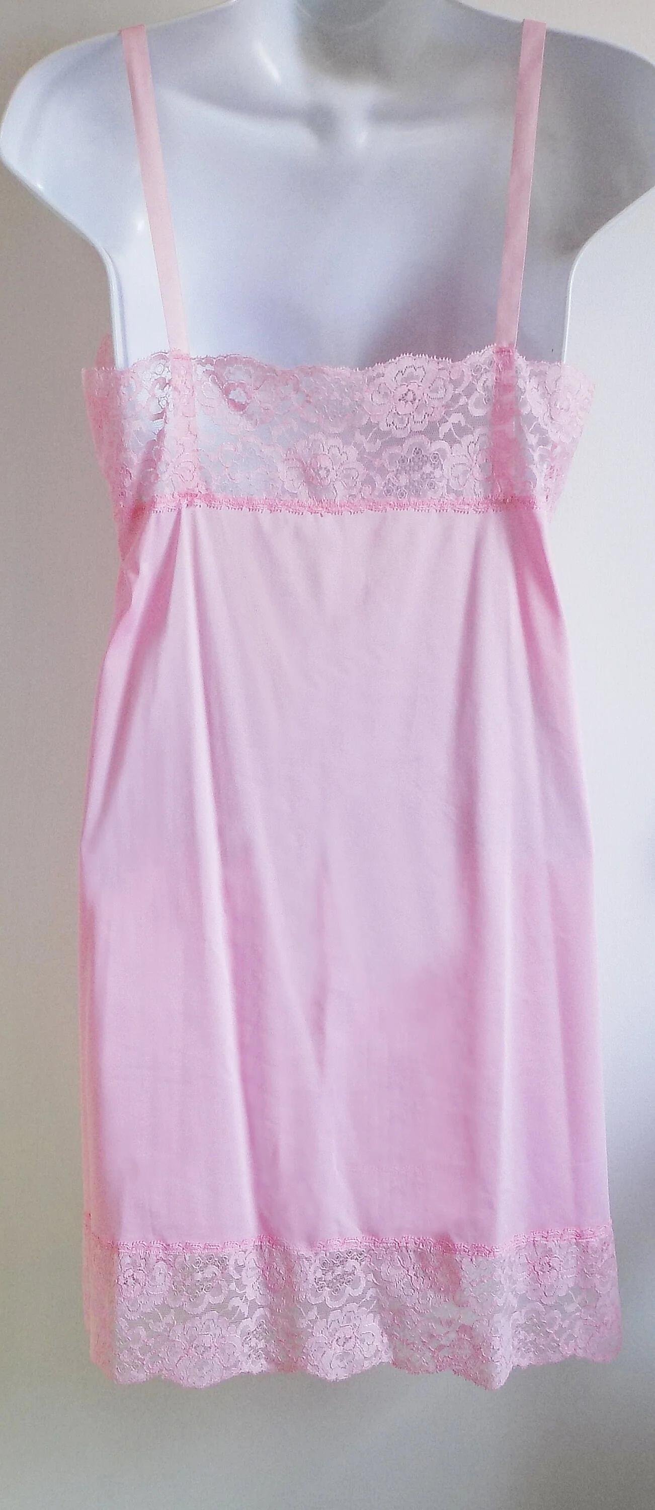 60s Mod "confections" Pink Mini-Dress Slip Suitable for Empire Waist Dresses and Other "baby Doll" Mini S by Maidenform - Image 2
