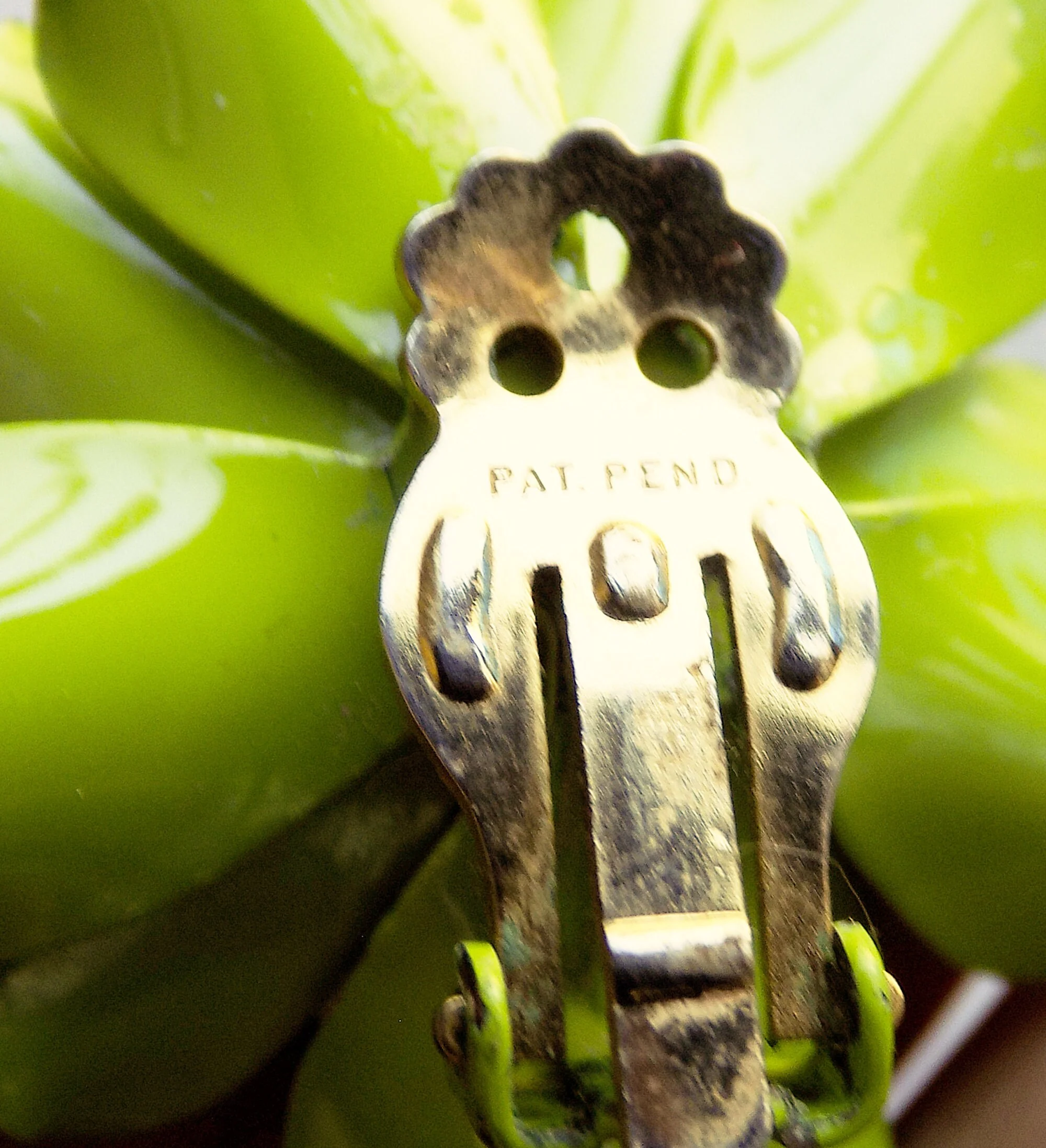 60s Mod Enamel Flower Clip On Earrings In Lime Green - Image 5