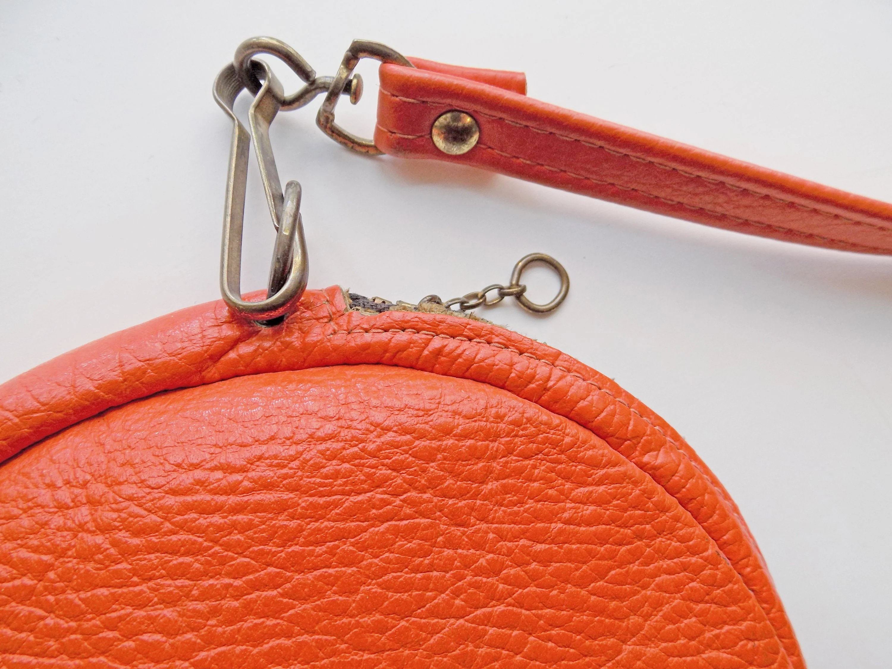 60s Mod Orange Leather Round Shoulder Bag Crossover Purse Bag Carnaby Street Hand Made Handmade Artisan by Carnaby Street - Image 6