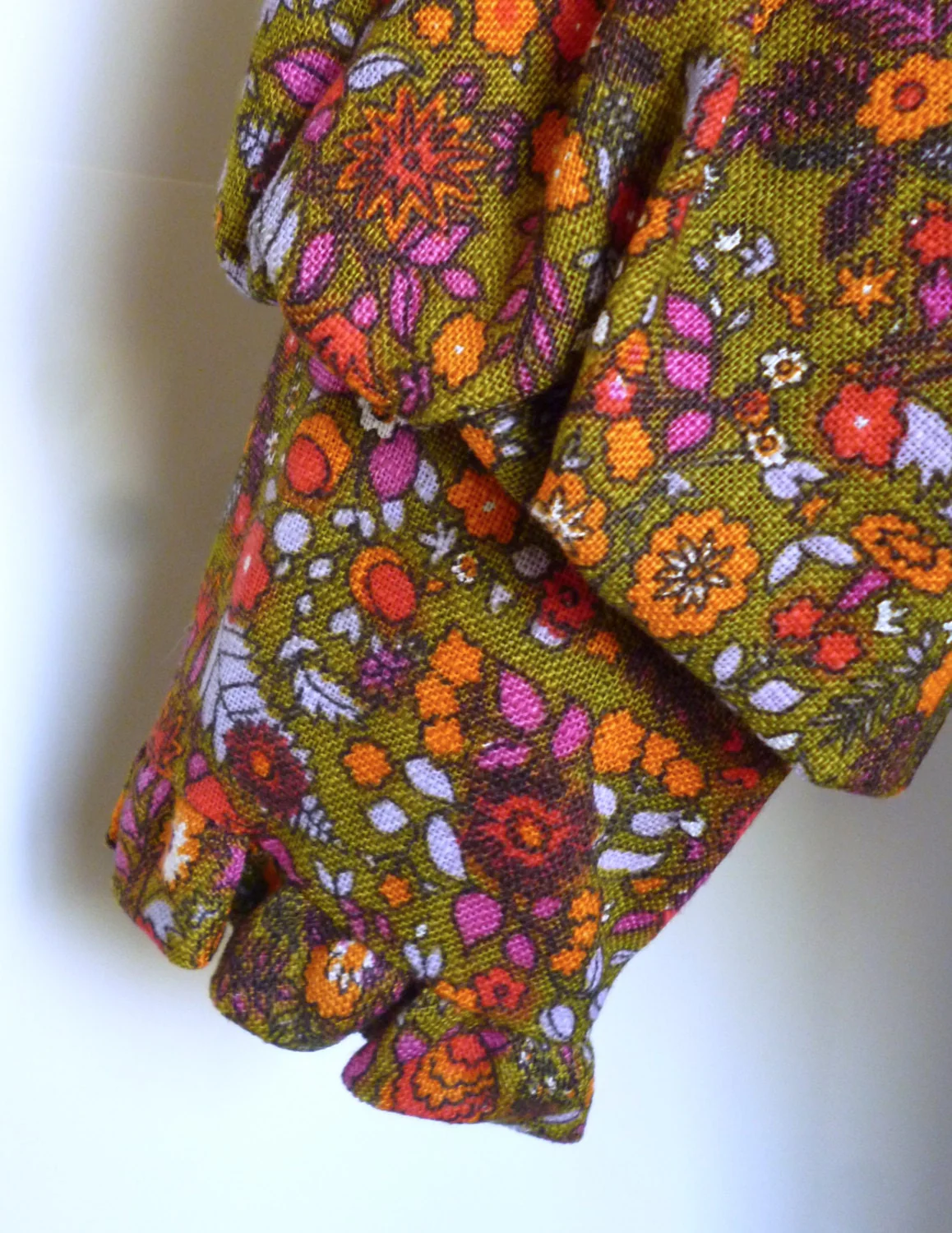 60s Mod Patti Boyd School Girl Style Floral Linen Suit 60s Olive Green Orange Two Piece by Arthur Jay - Image 4