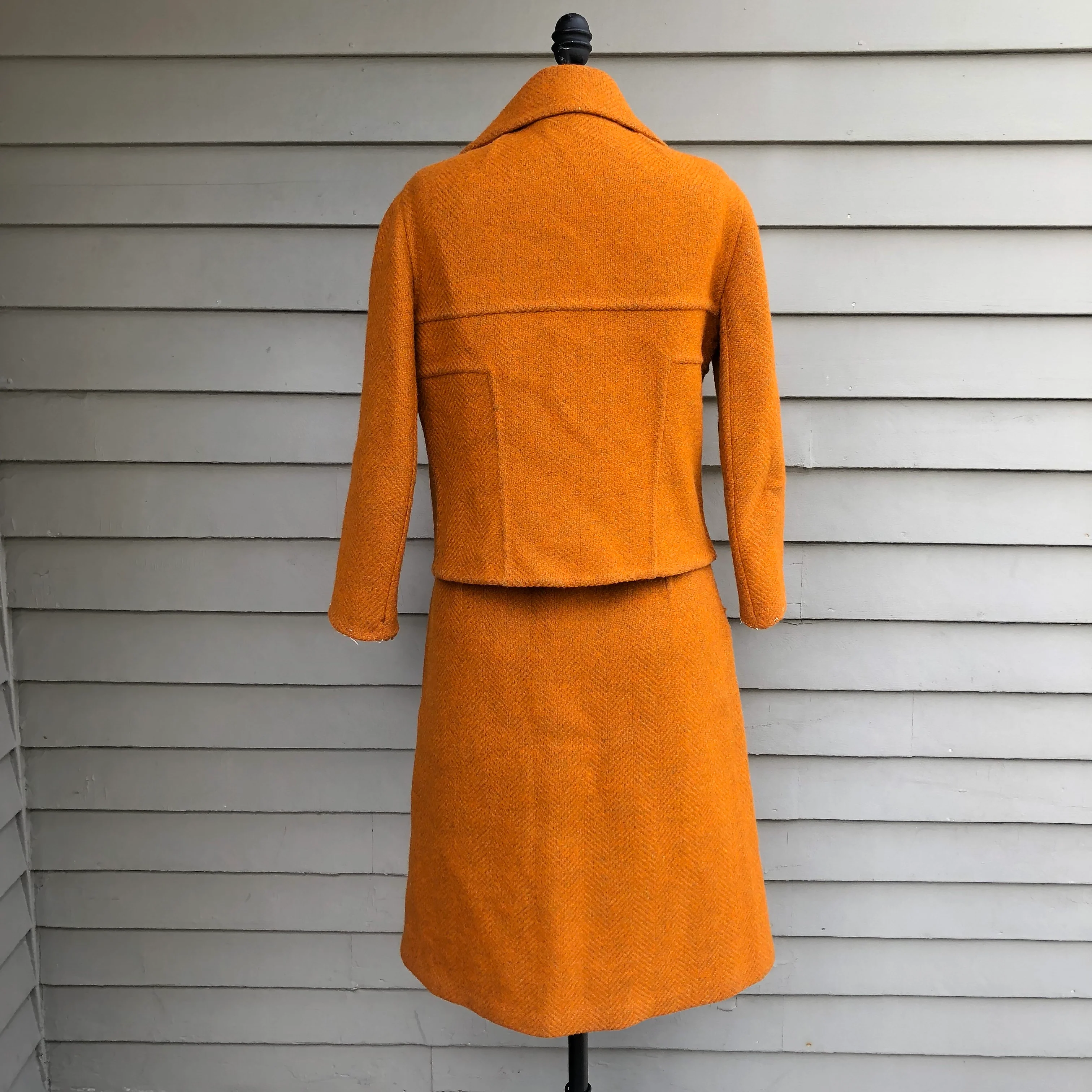 60s Mod Pumpkin Orange Italian Wool Tweed Suit Set By Qibd of Florence - Image 12