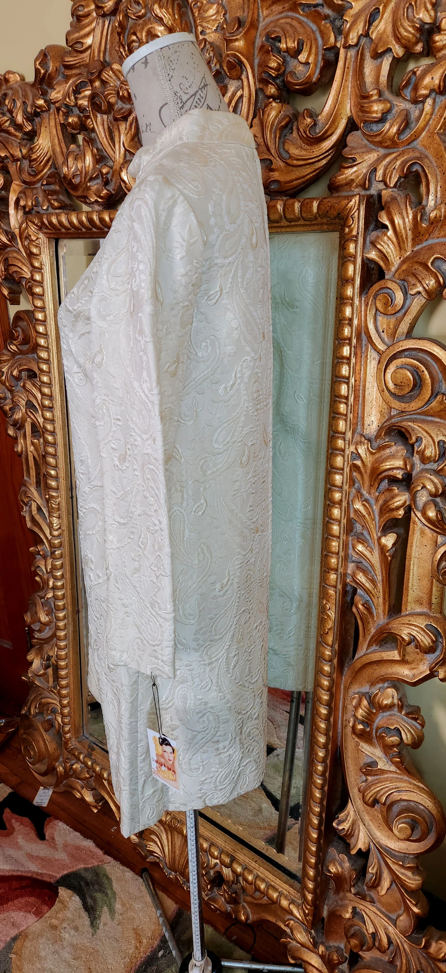 60s Mod White Silk Brocade Paisley Shift Dress - Image 3