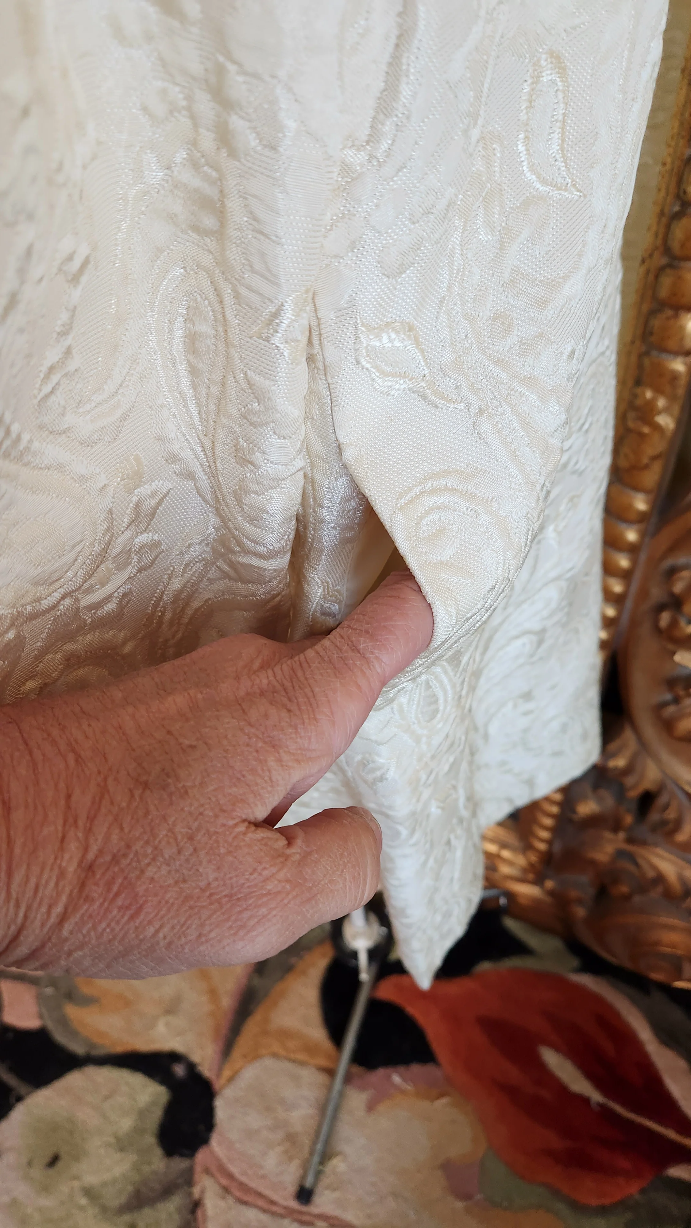 60s Mod White Silk Brocade Paisley Shift Dress - Image 6