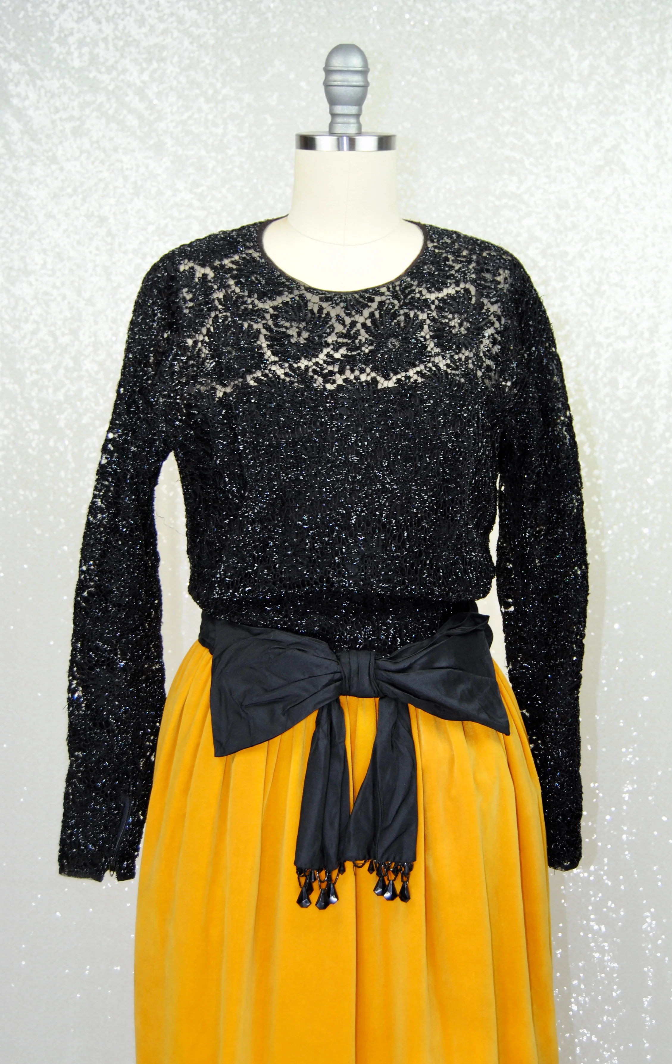 60s Mustard Velveteen Black Tinsel Lace Evening Gown By Young Sophisticates - Image 11