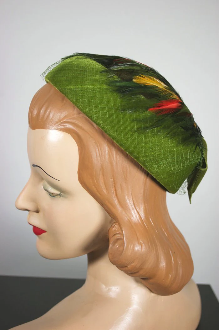 60s Olive Green Velvet Pillbox Hat Feathers Trim - Image 5