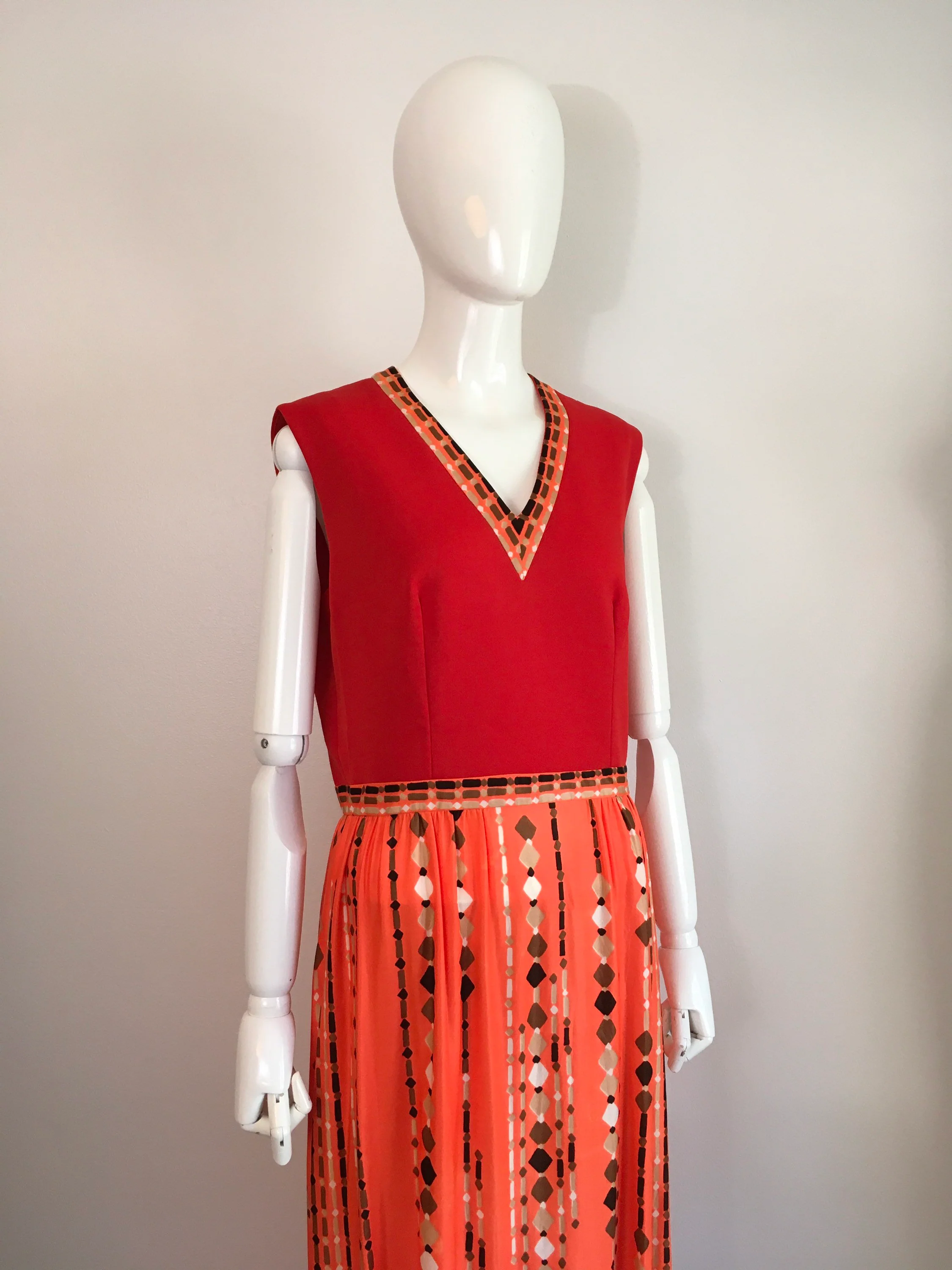60's Orange Mod Border Print Maxi Dress by Leslie Fay Knits - Image 4