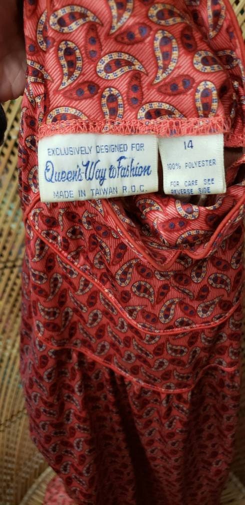 60s Paisley Long Sleeve Nightgown Sm/md by Queens Way To Fashion - Image 10