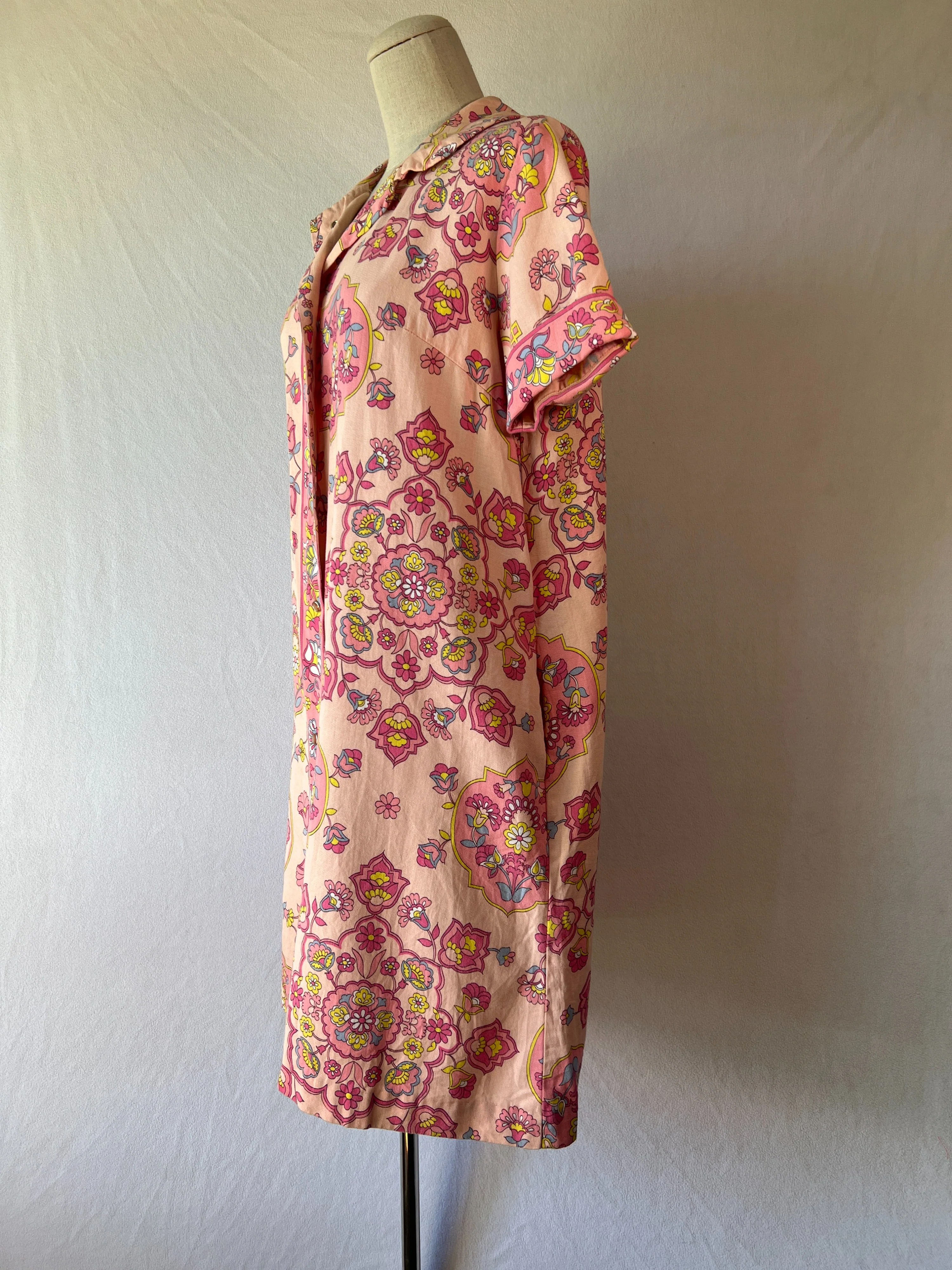 60s Pastel Pink Wallpaper Floral Shirt Dress - Image 7