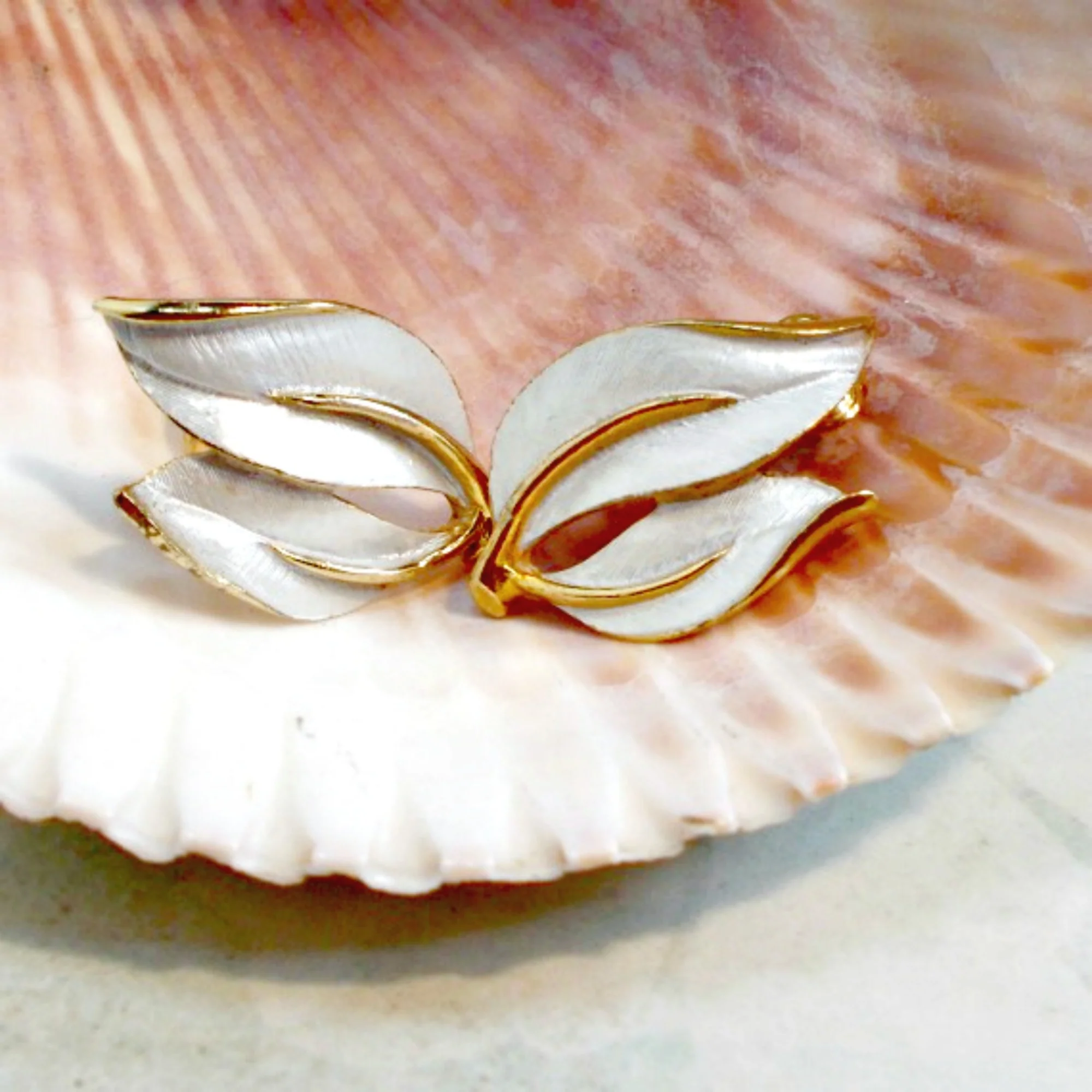 60s Earrings Pearlized Perfection Clip On Sarahcov By Sarah Coventry - Image 3