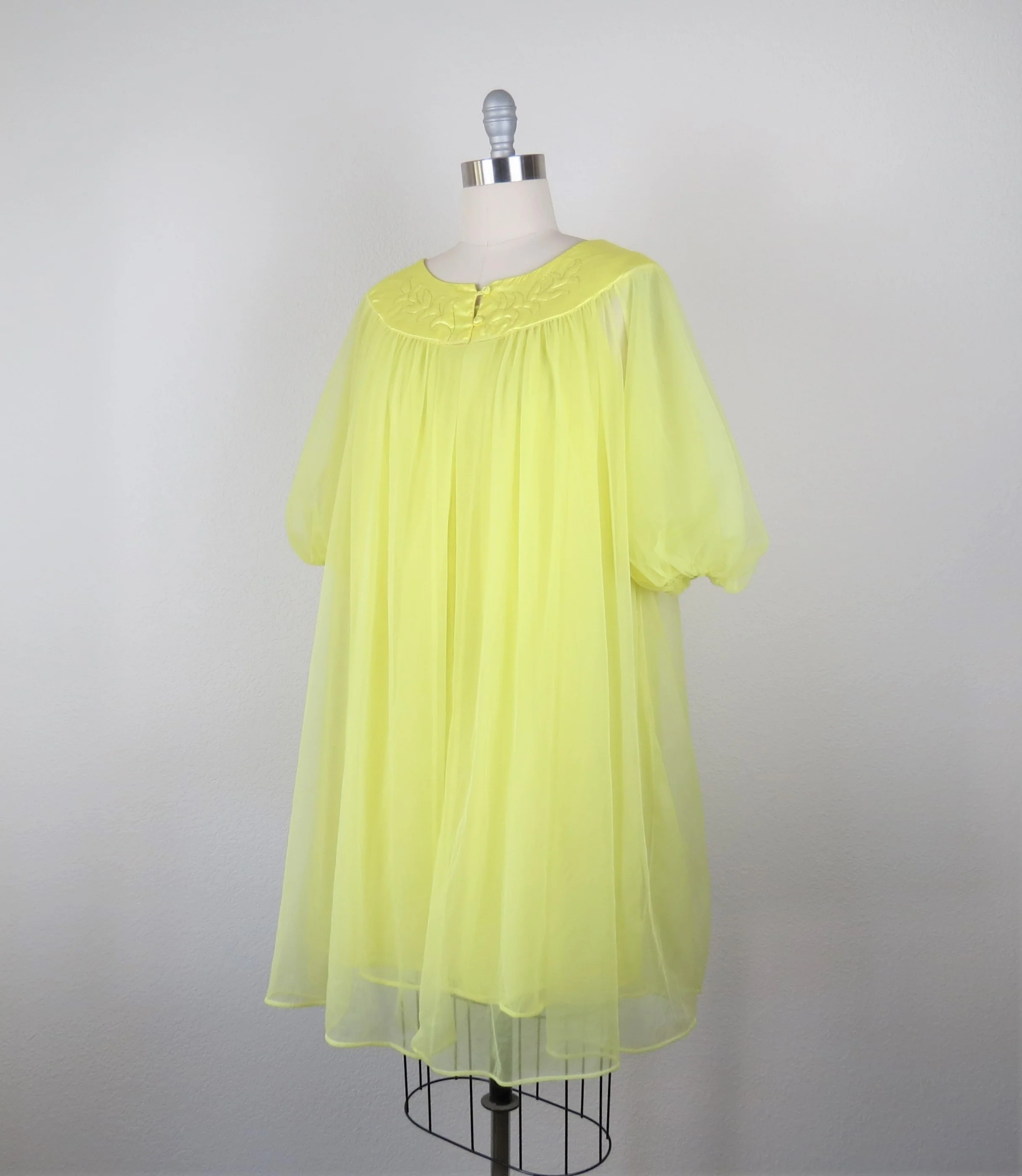 60s Peignoir Set Lingerie Nightgown Robe Nightie - Image 5