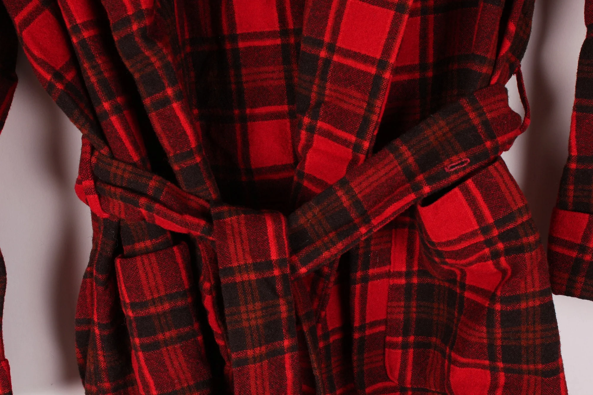60s Pendleton Brand 100% Wool Red Plaid Men's Bath Bed Robe One Size Fits Dry Clean Only by Pendleton - Image 4