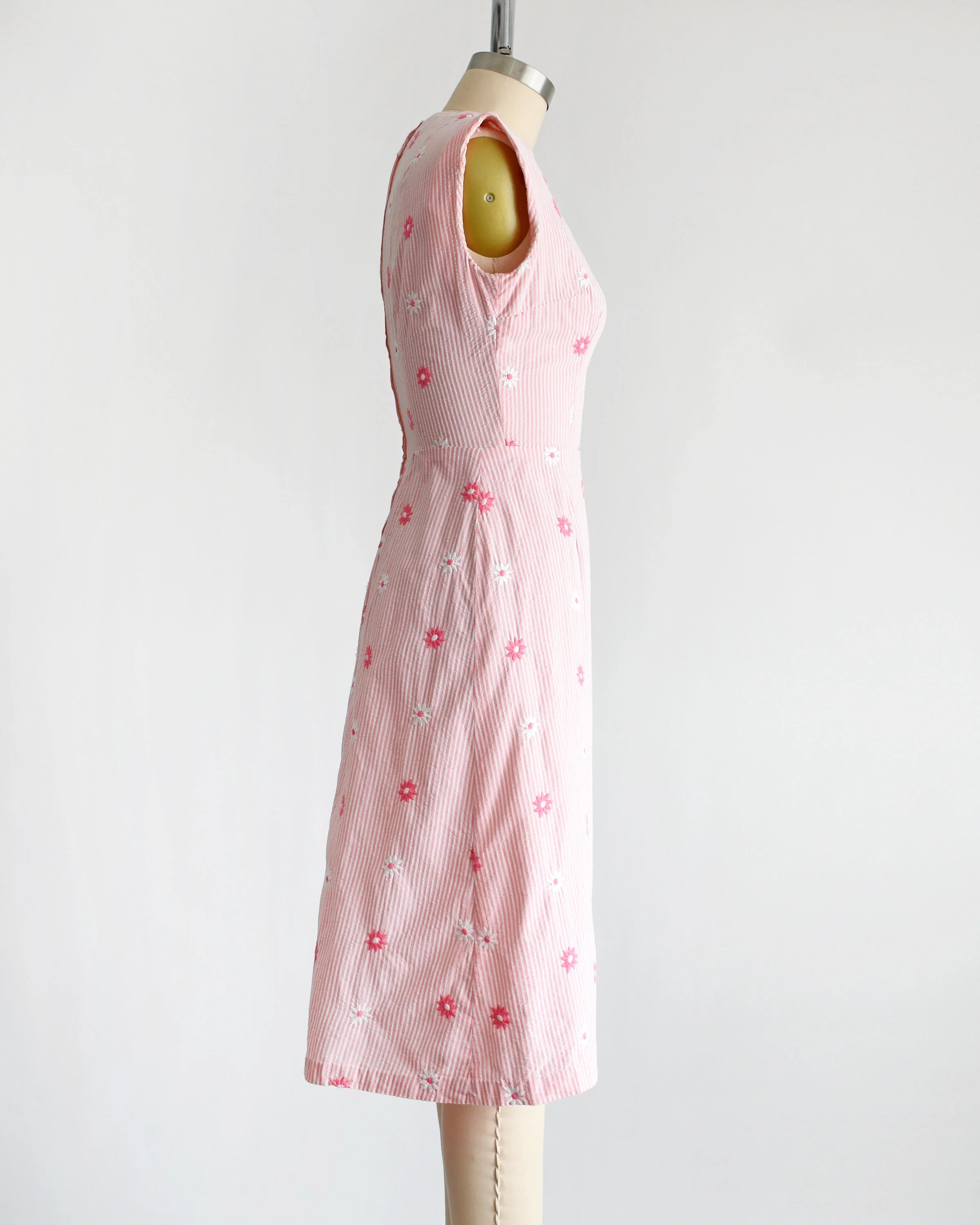 60s Pink Floral Seersucker Dress Vintage 60s Dress, Pink and White Embroidered Floral Striped Sundress, Small Medium - Image 3