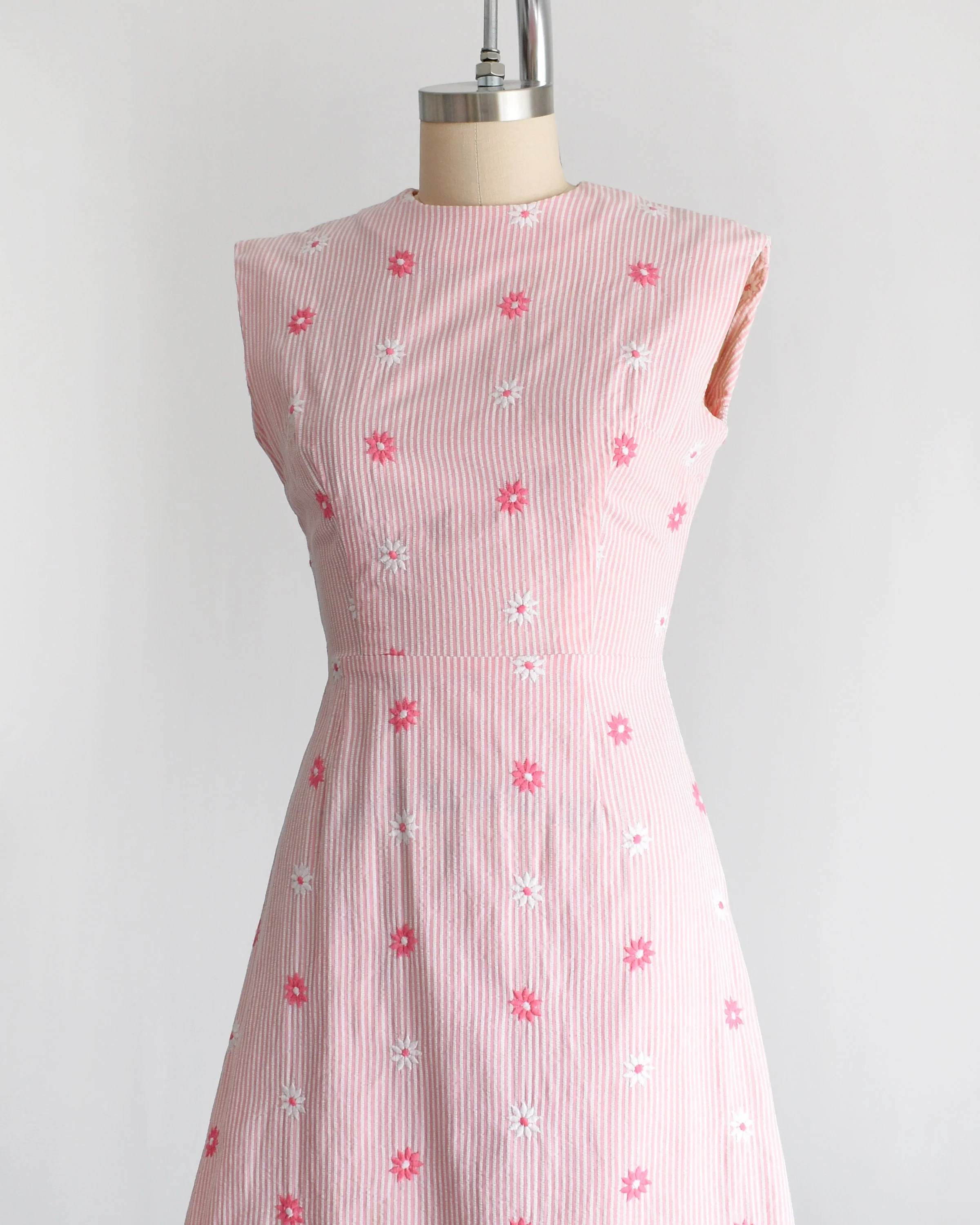 60s Pink Floral Seersucker Dress Vintage 60s Dress, Pink and White Embroidered Floral Striped Sundress, Small Medium - Image 5