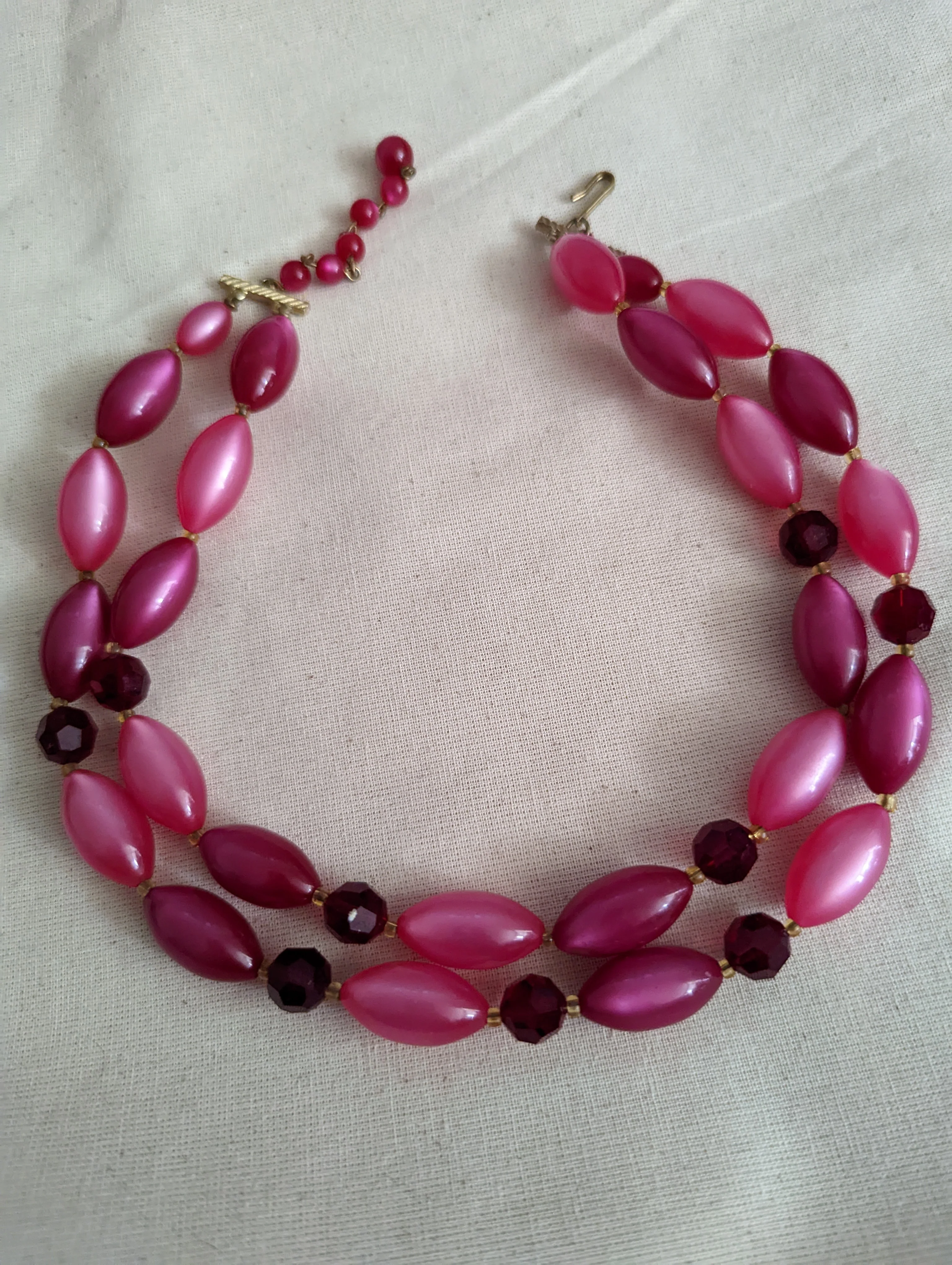 60s Pink Moon Beaded Necklace - Image 3