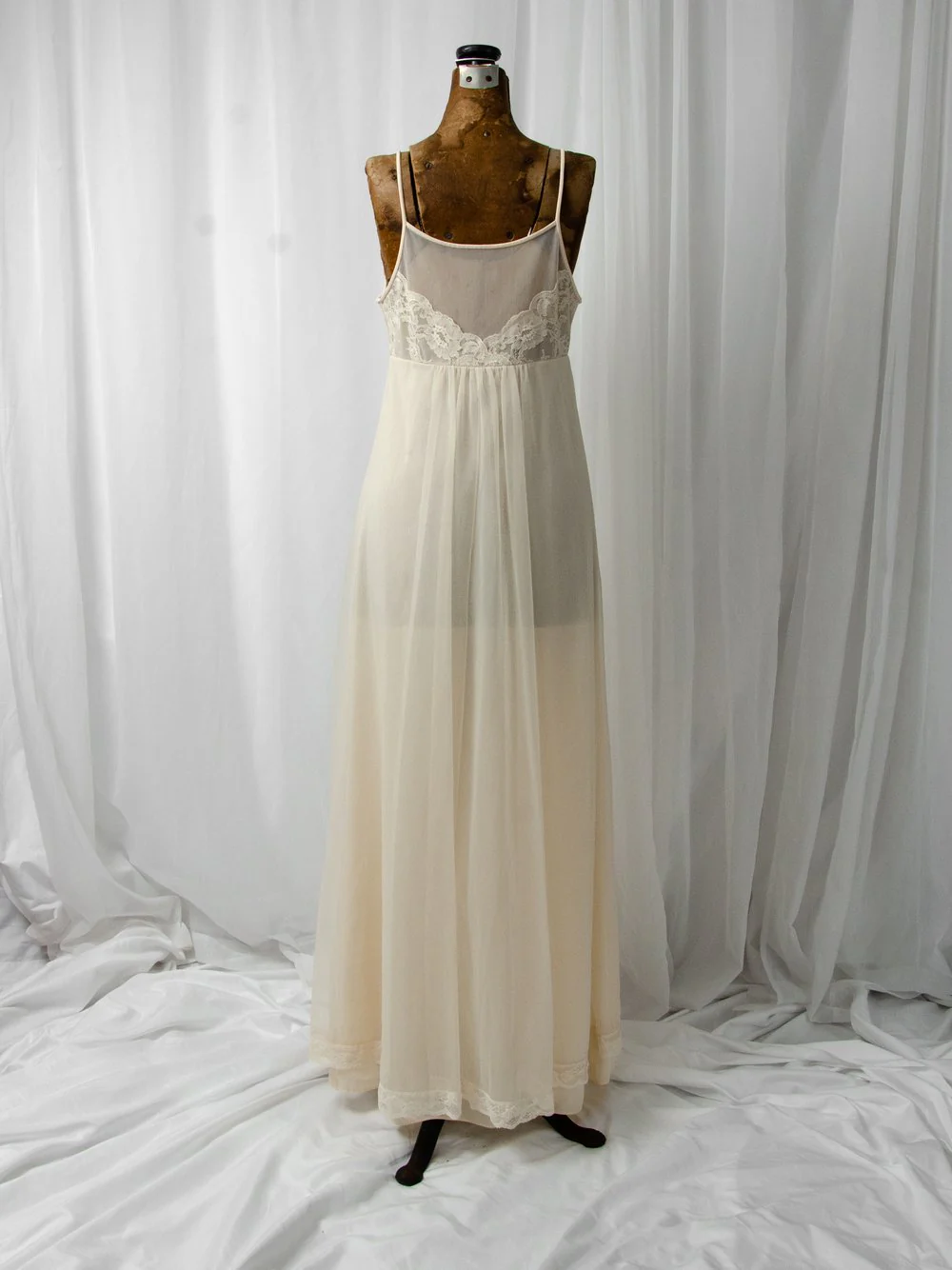 60s Puff Sleeve Peignoir Set - Image 8