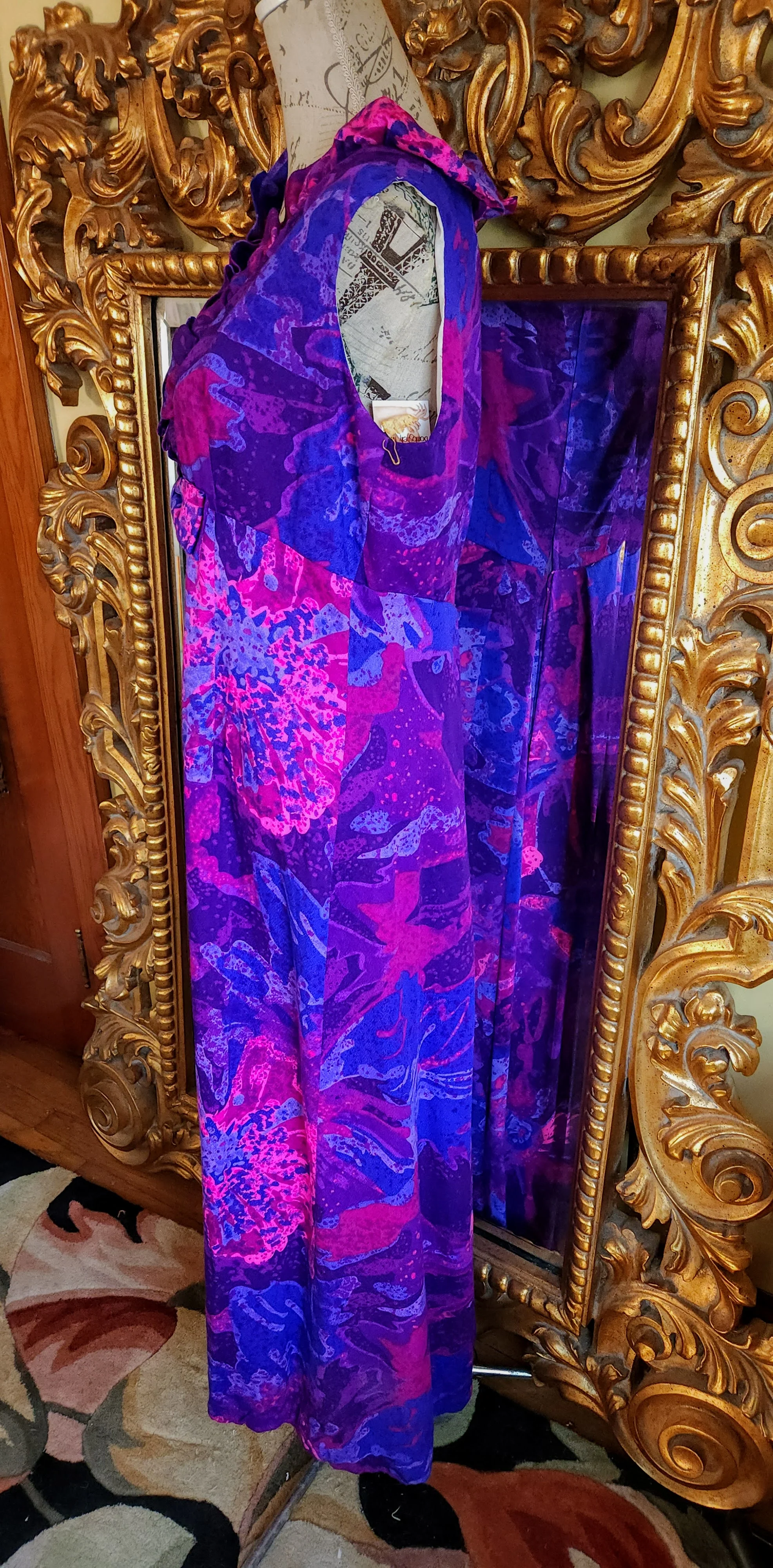 60s Purple And Pink Hawaiian Dress With Ruffled Collar By Mildred's of Hawaii - Image 4