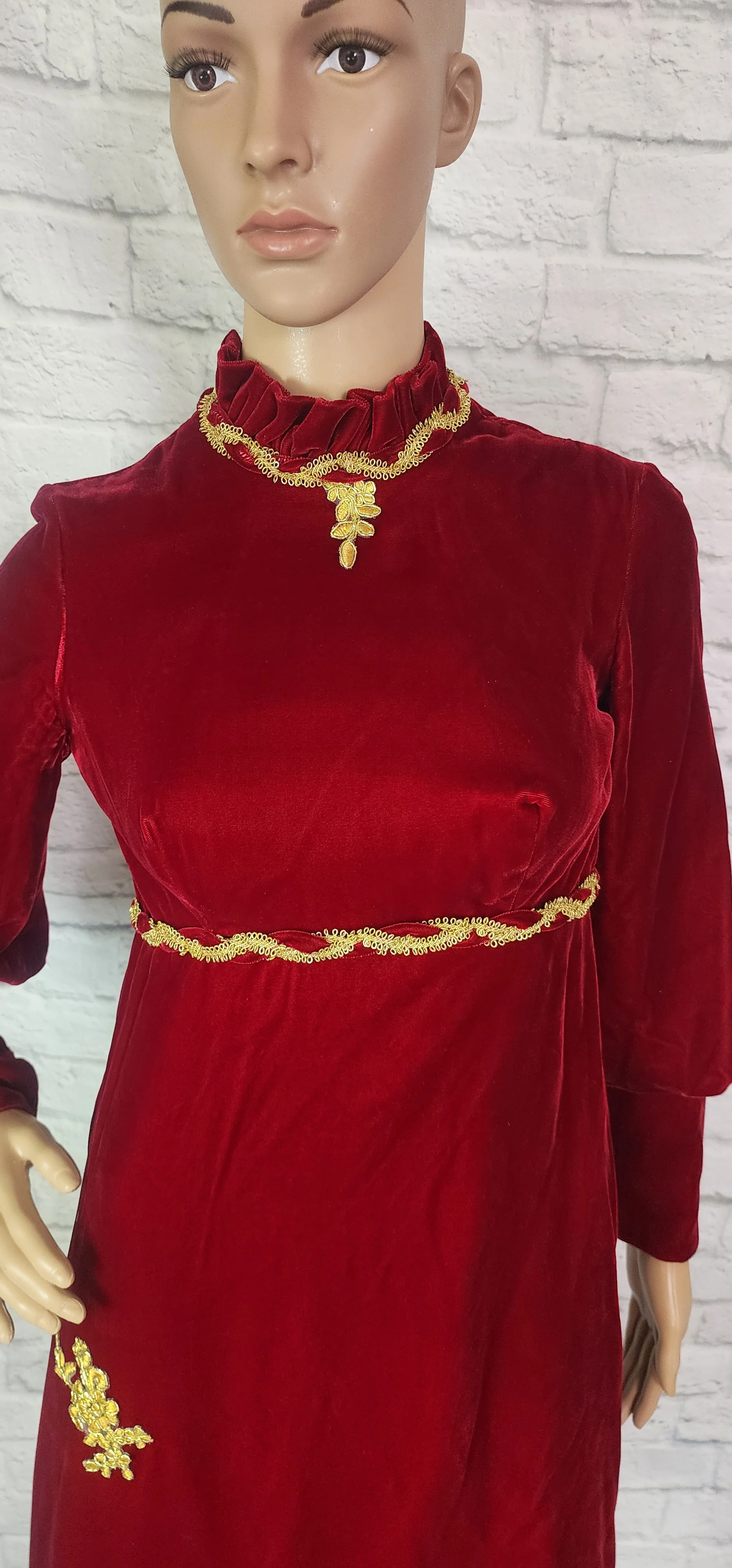 60s Red Velvet Gold Christmas Mini Dress Puff Sleeve - Image 6
