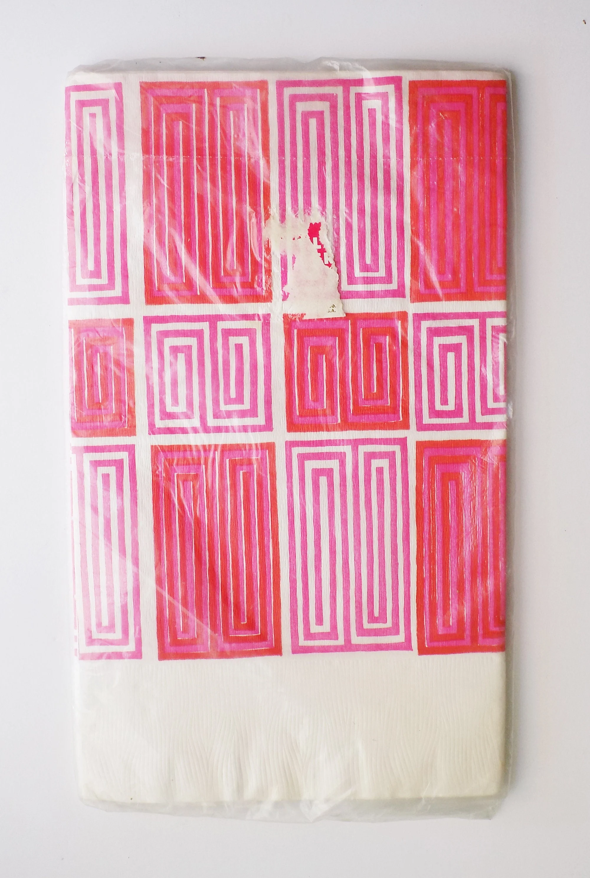60s Sealed Op Art Paper Tablecloth Unopened Pink and Red Large Rectangle Mod Geometric - Image 2