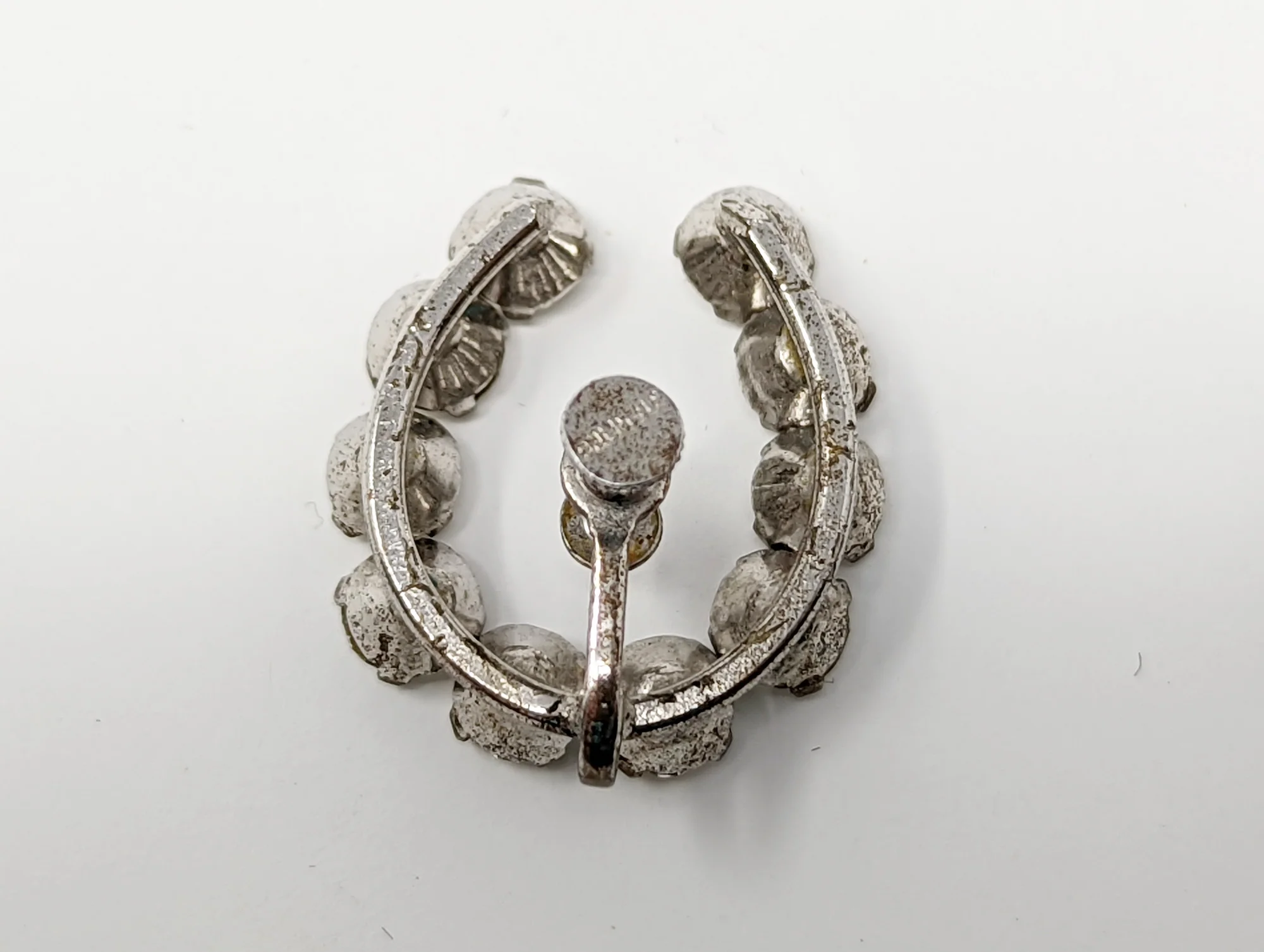 60s Silver Rhinestone Sweater Clip And Earrings Set - Image 7