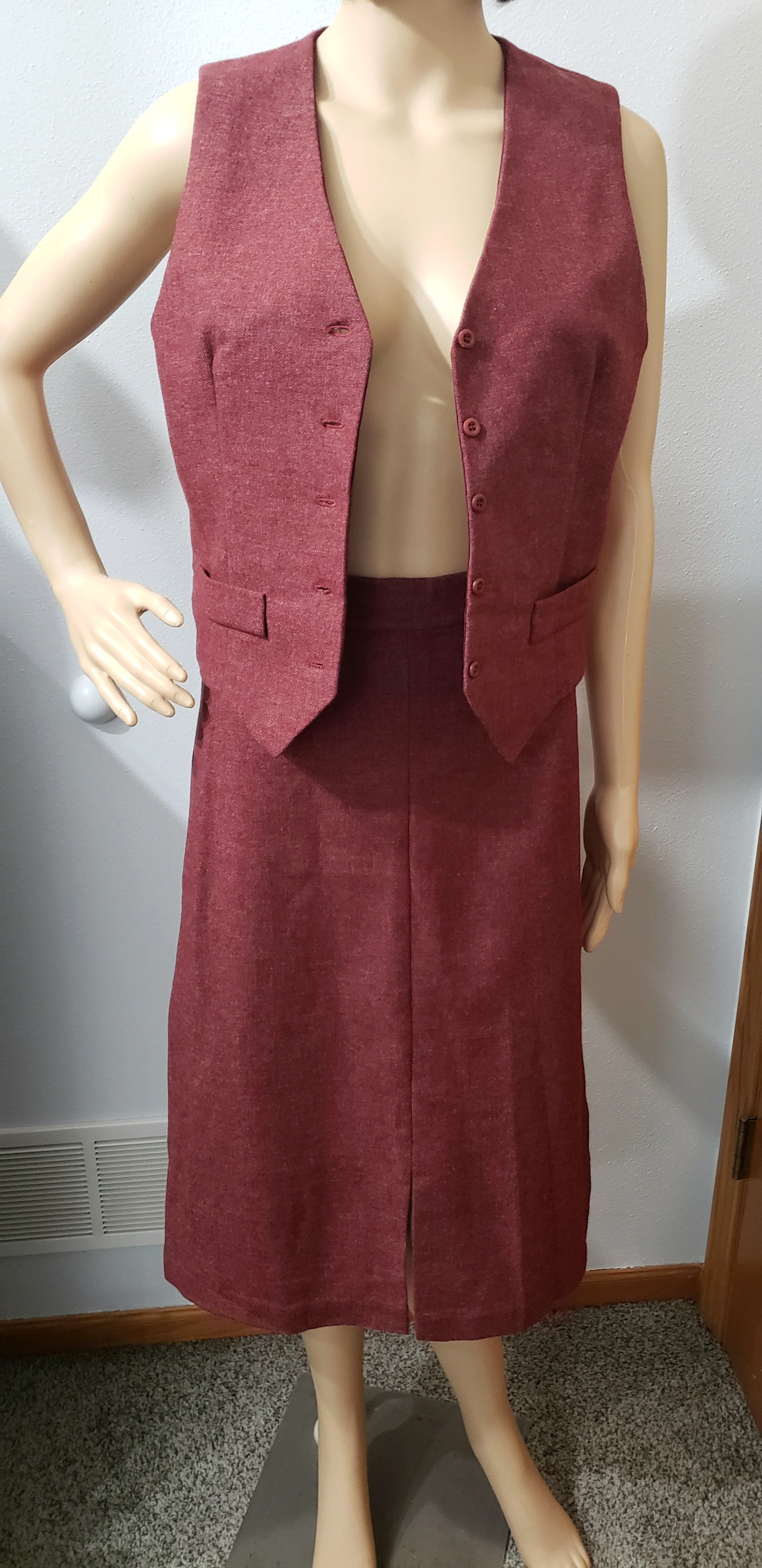 60s Skirt Suit With Matching Vest Two Piece Set - Image 6