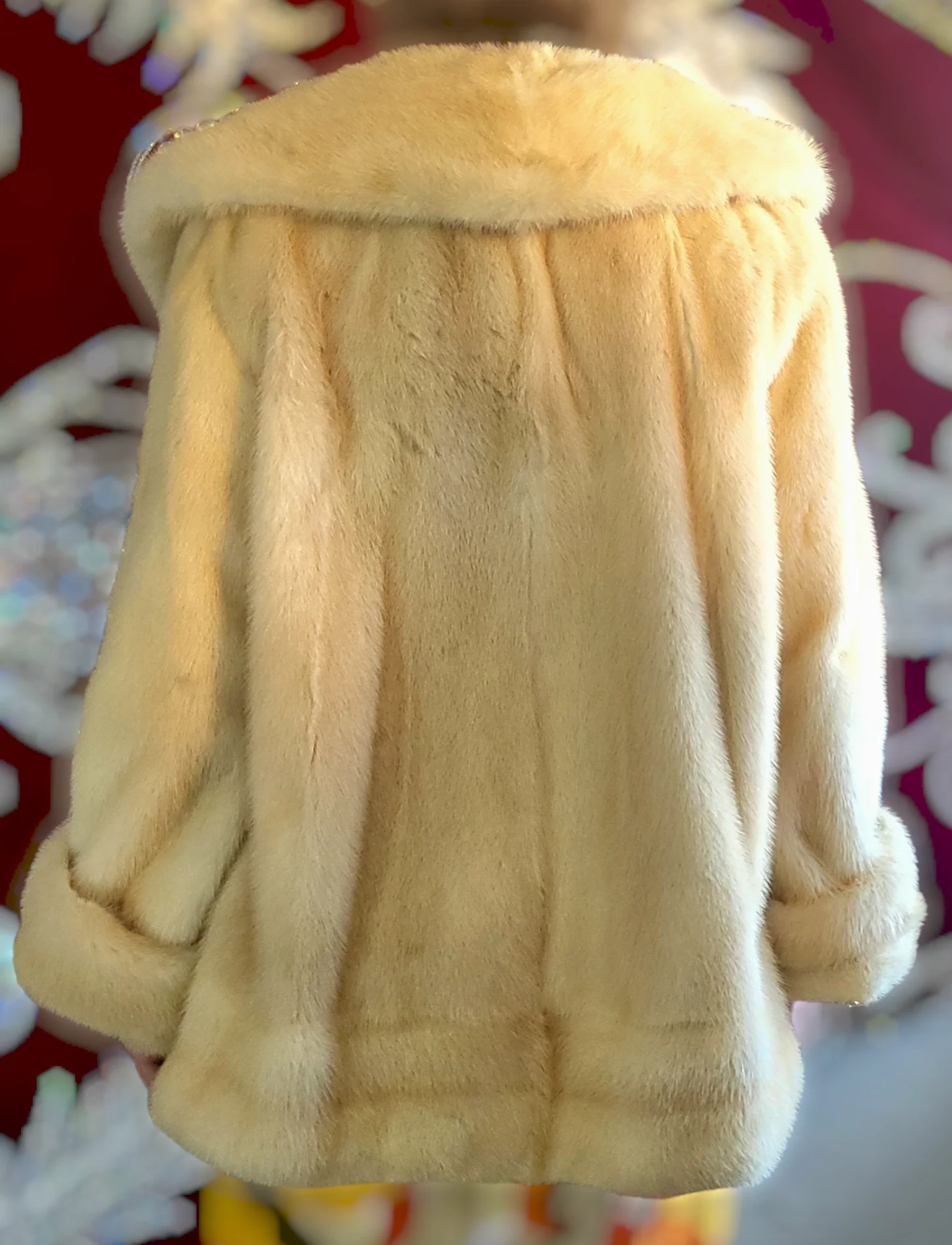60s Stunning Mod Era Blonde Mink Fur Stroller Coat - Image 2