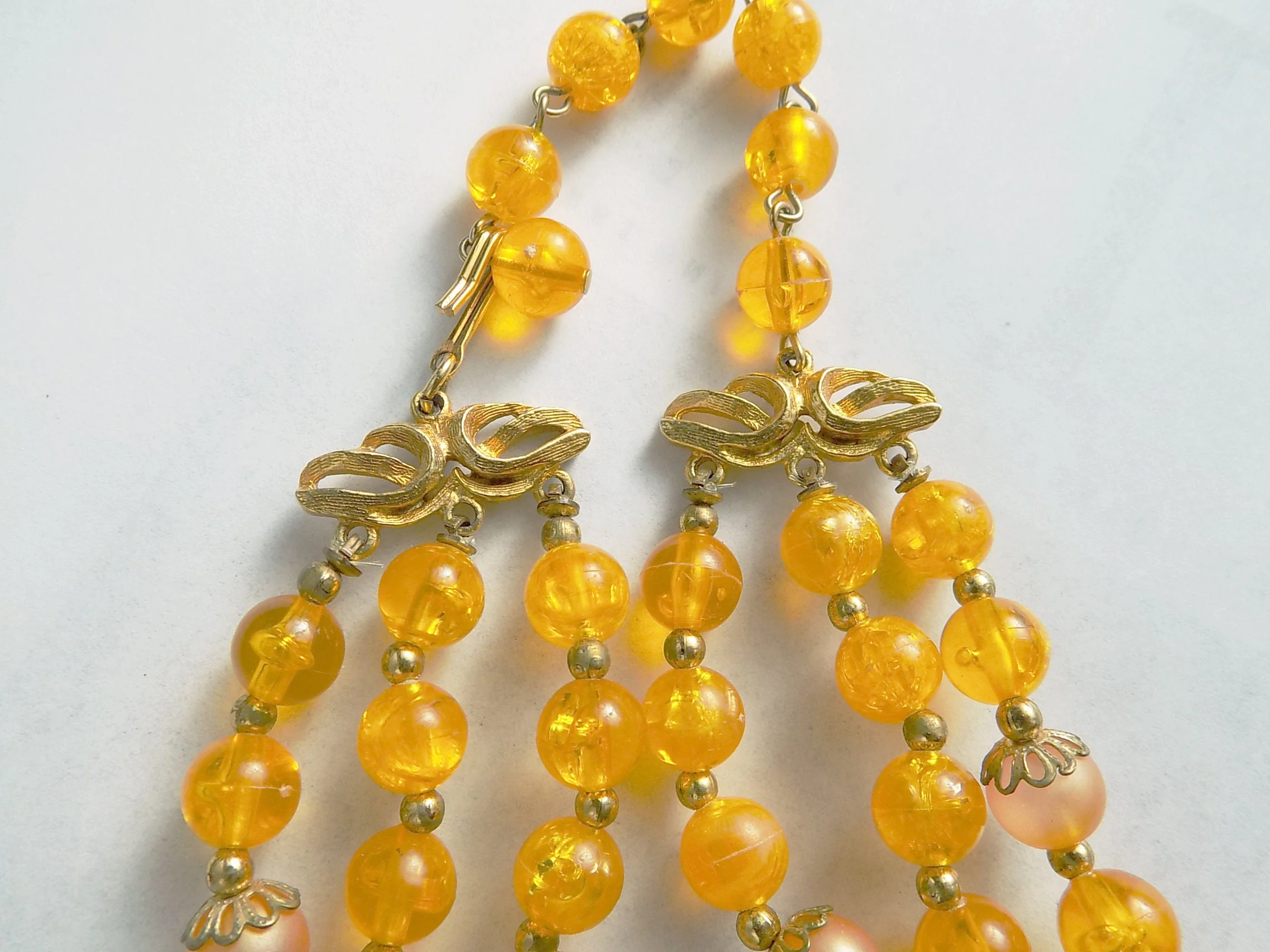 60s Three Strand Deauville Bead Necklace In Orange Coral Gold Cracked Ice Gold Leaf Wrap Signed Designer Pink Mrs. Maisel - Image 3