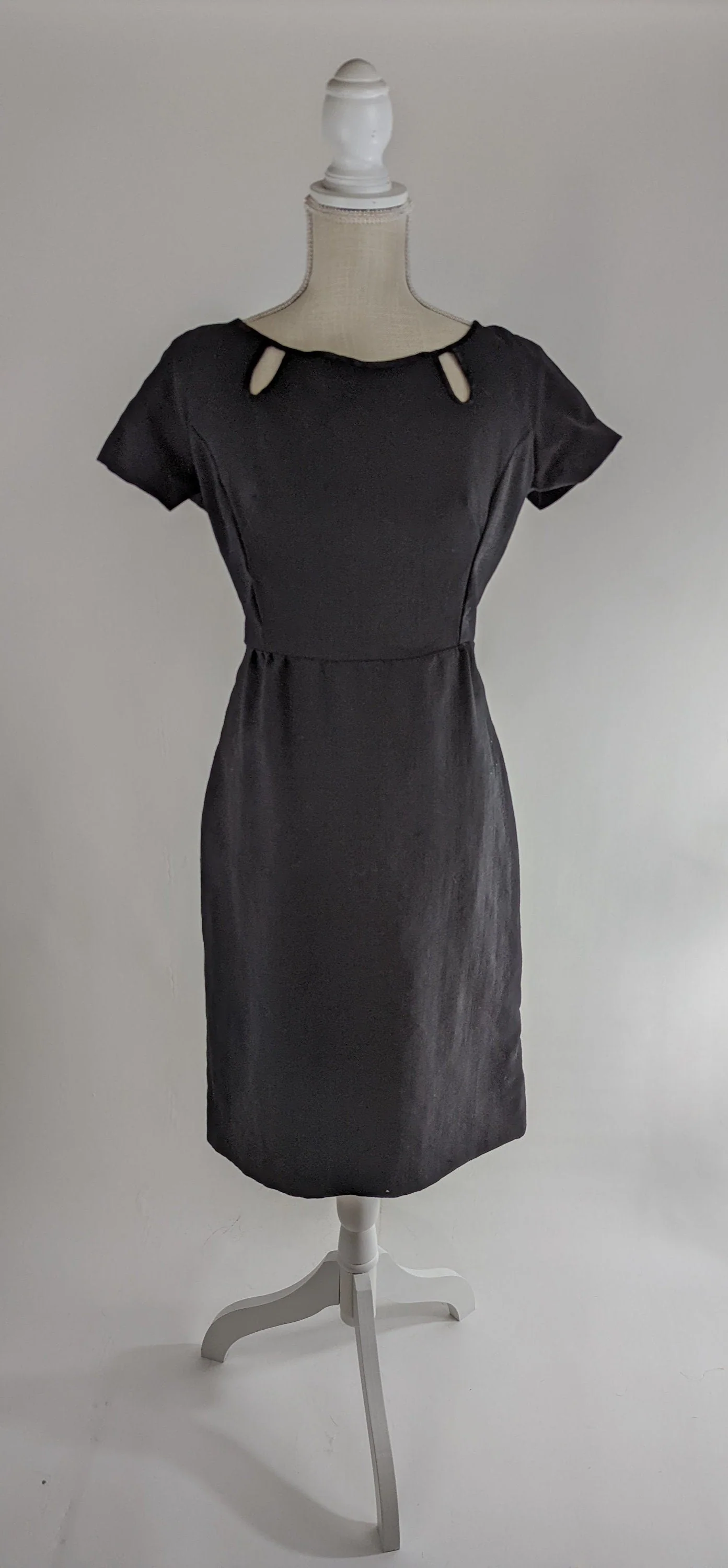 60s Two Piece Black Dress and Crop Jacket with Satin Ribbon and Rounded Collar and Silk Lining - Image 2